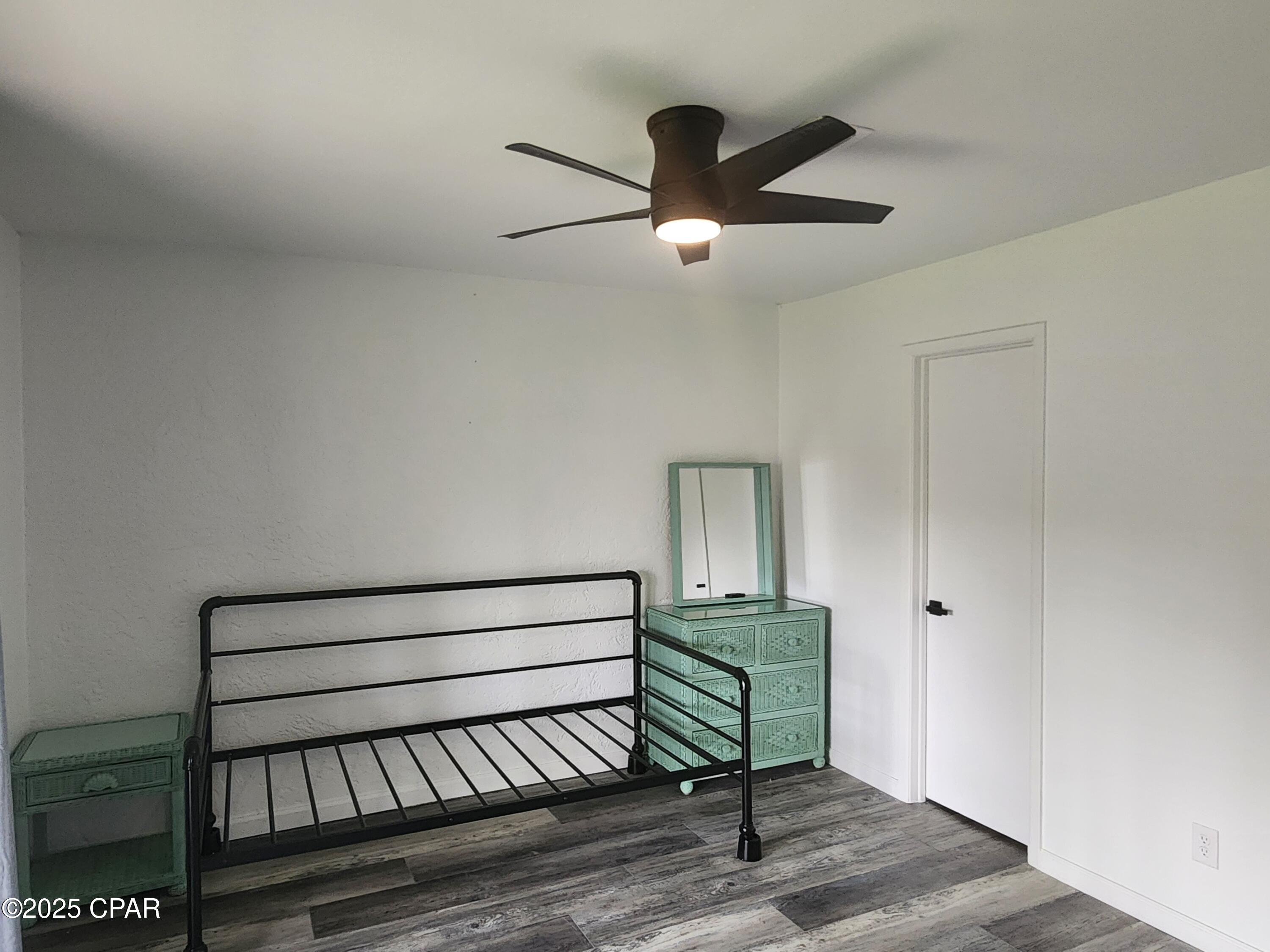 Palisades Condo Ph 1 - Residential Lease