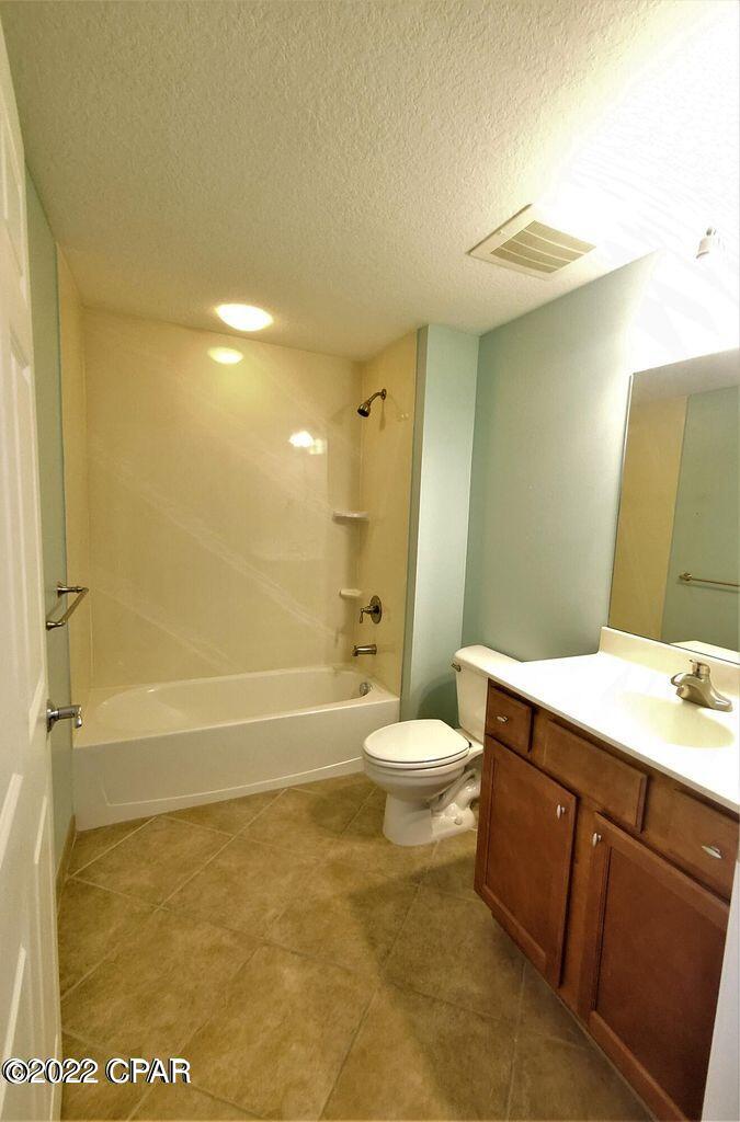 Magnolia Bay Club - Residential Lease