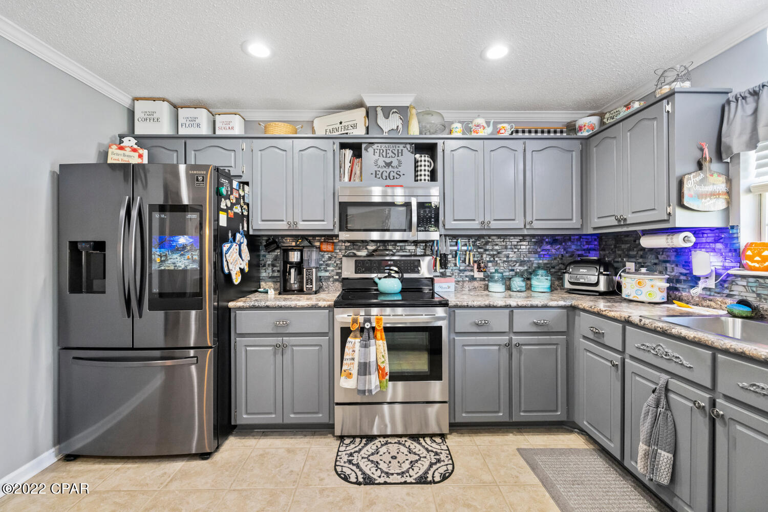 Highway 22 West Estates - Residential