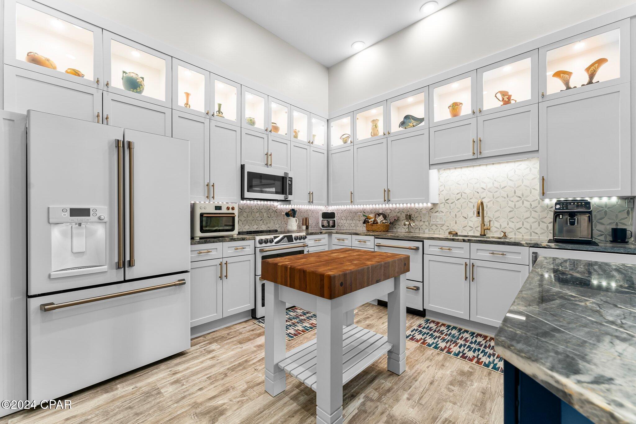 Marina Landing - Residential