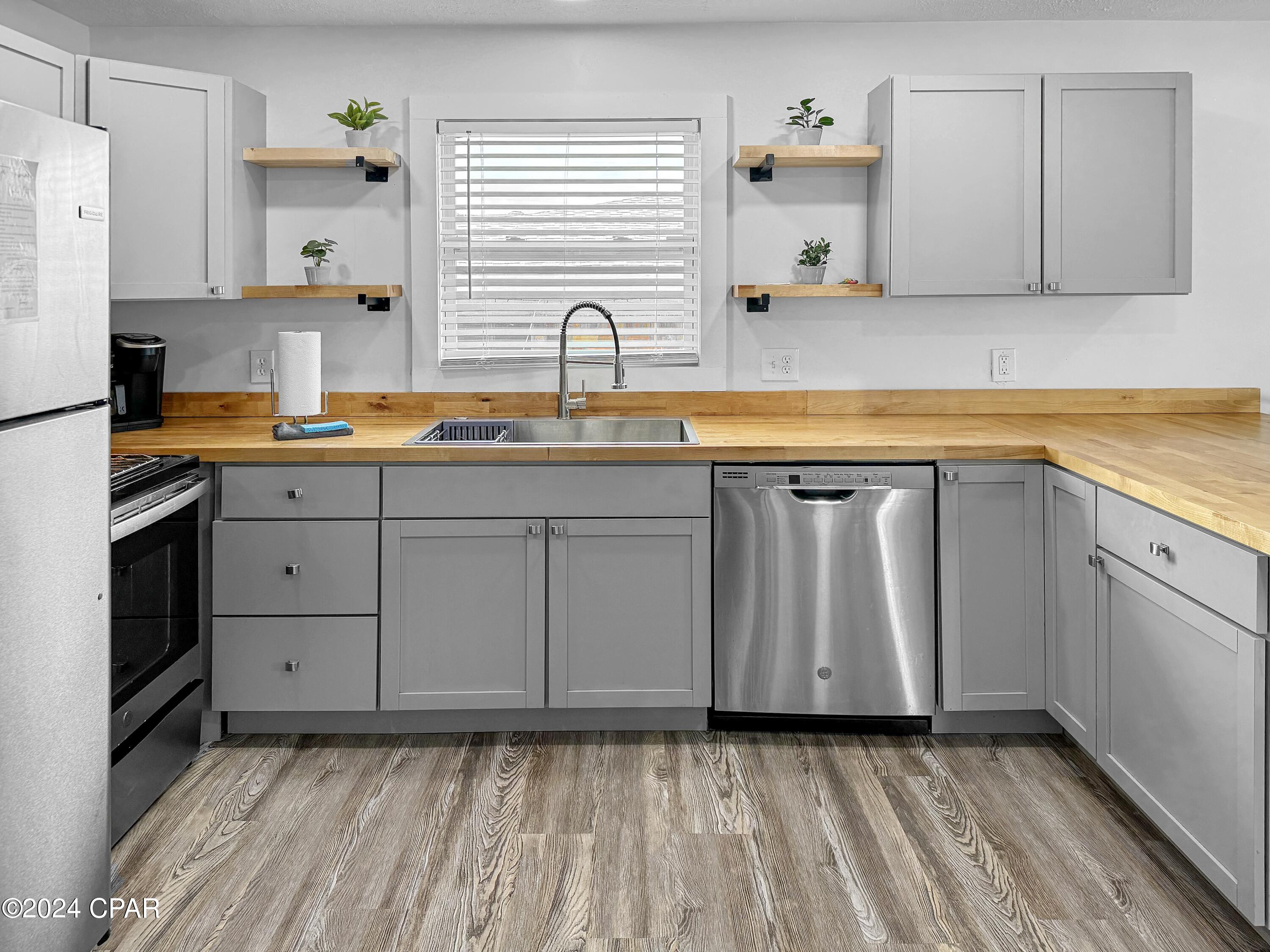 Biltmore Beach 1st Add - Residential