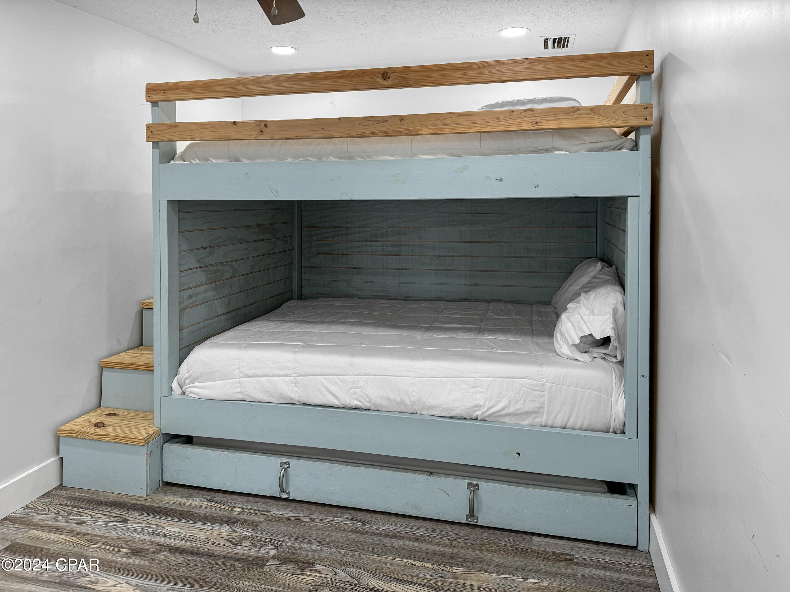 Biltmore Beach 1st Add - Residential