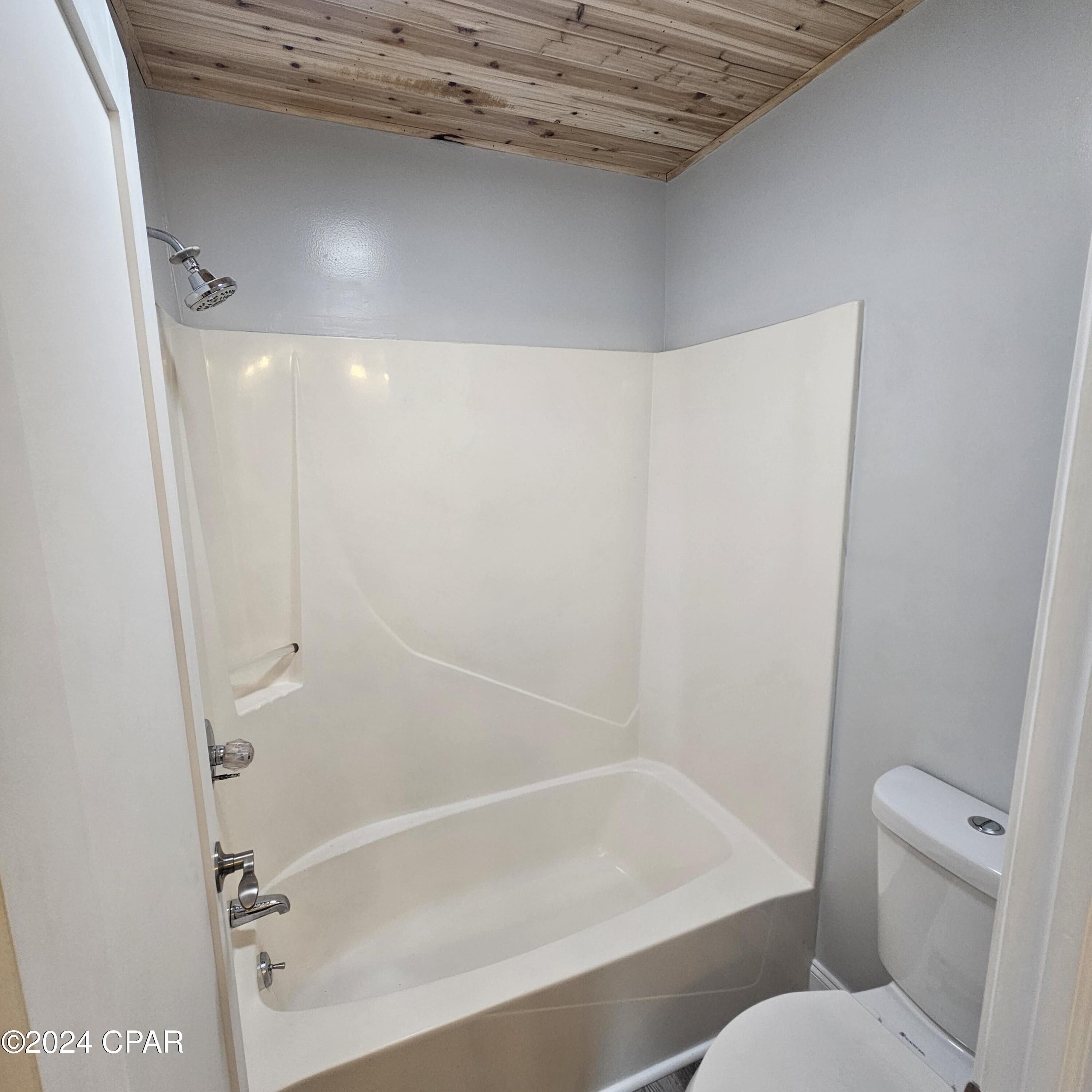 Sandy Creek Air Park Ph II - Residential Lease