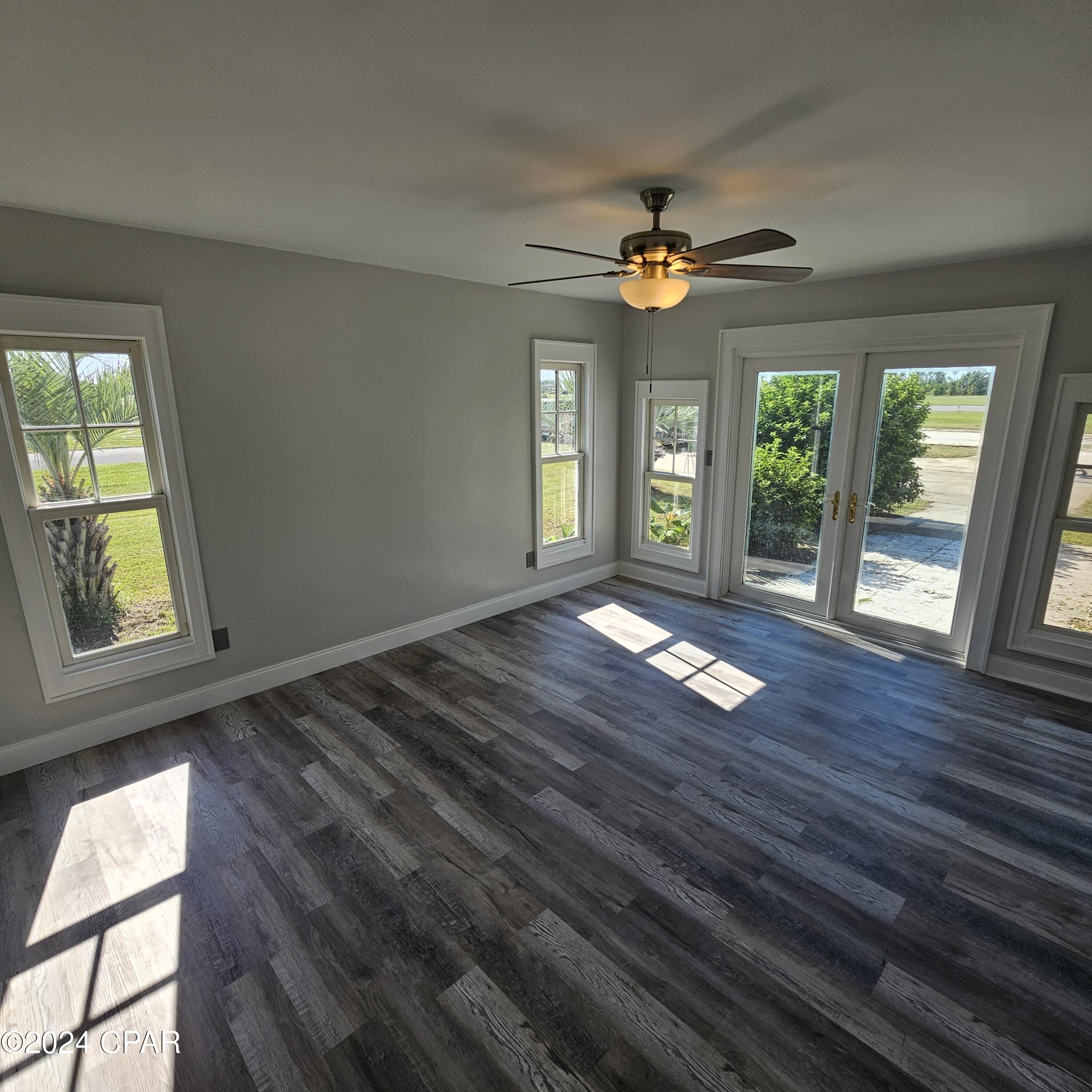 Sandy Creek Air Park Ph II - Residential Lease