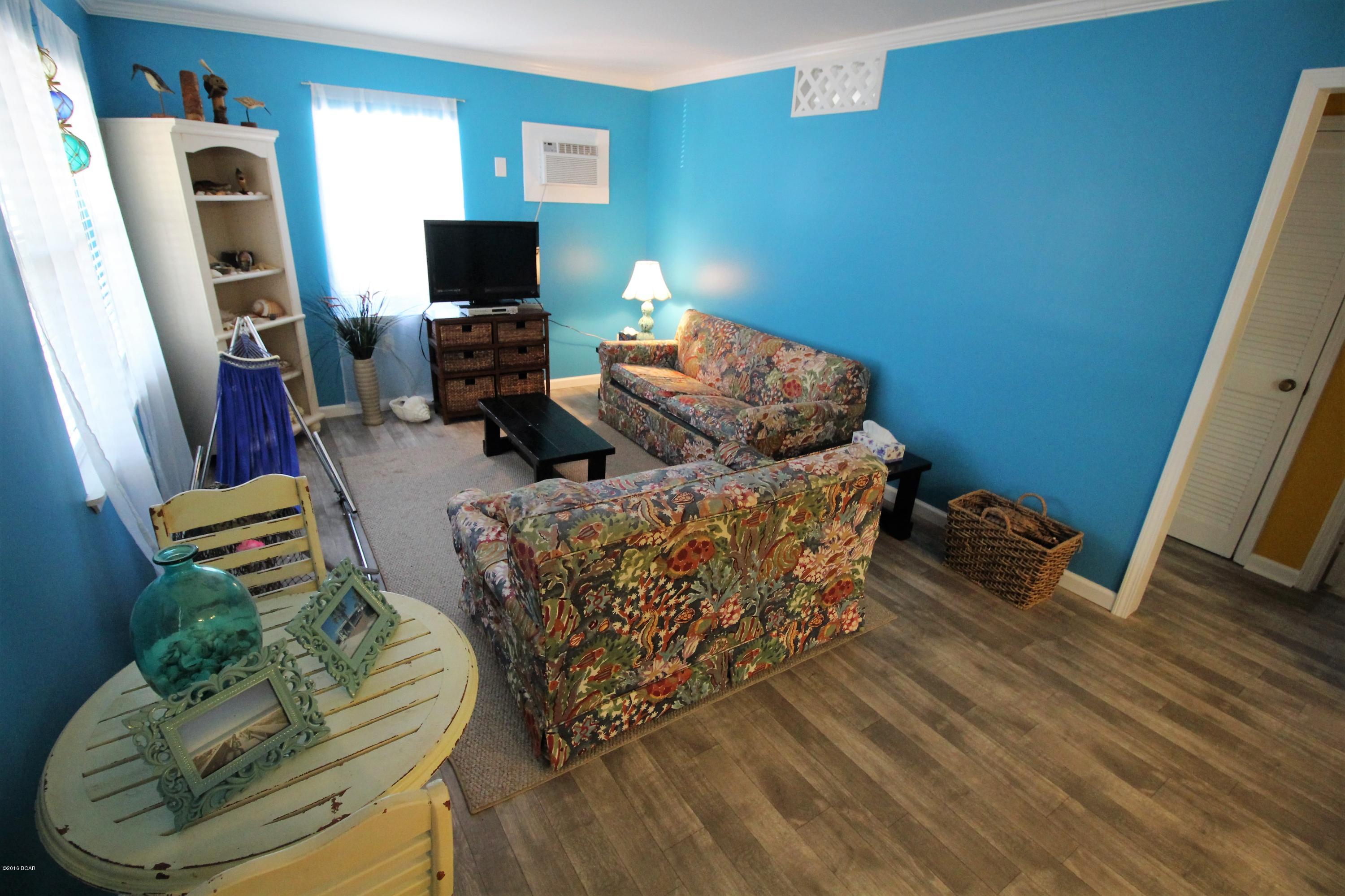 Kiska Beach - Residential