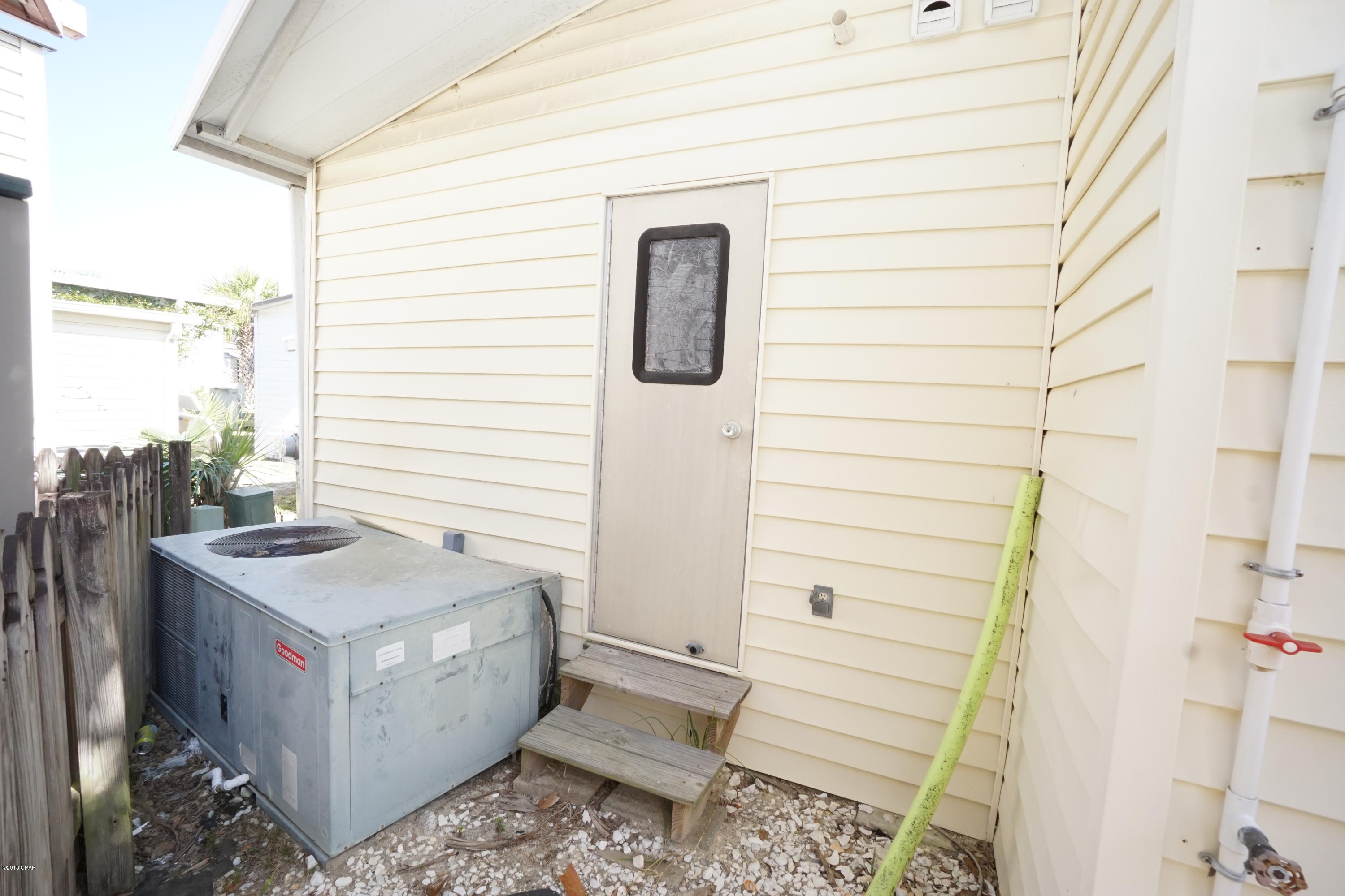 Venture Out Travel Trail - Residential