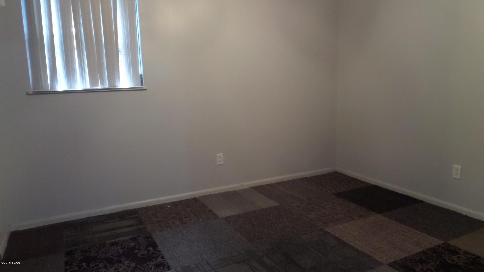 Hentz 1st Add Unit B - Residential