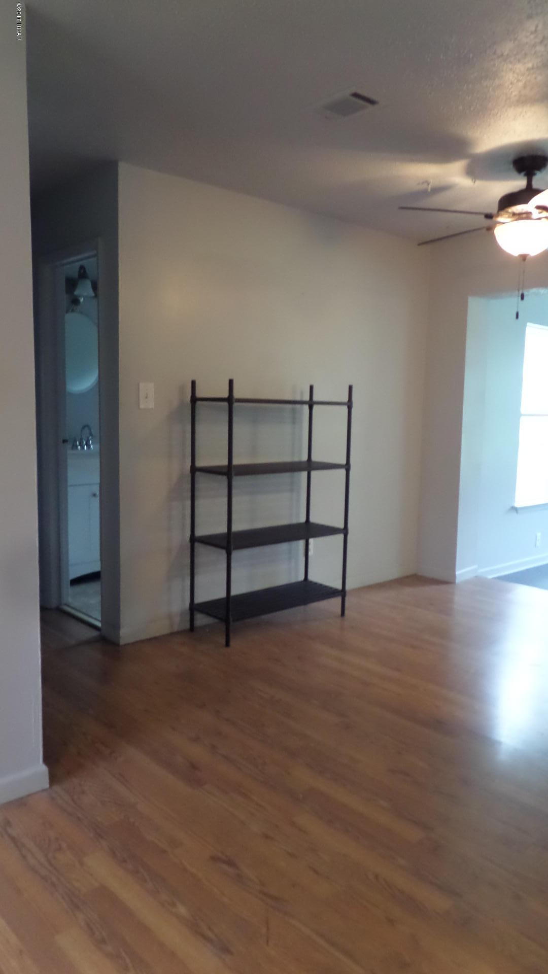 Hentz 1st Add Unit B - Residential