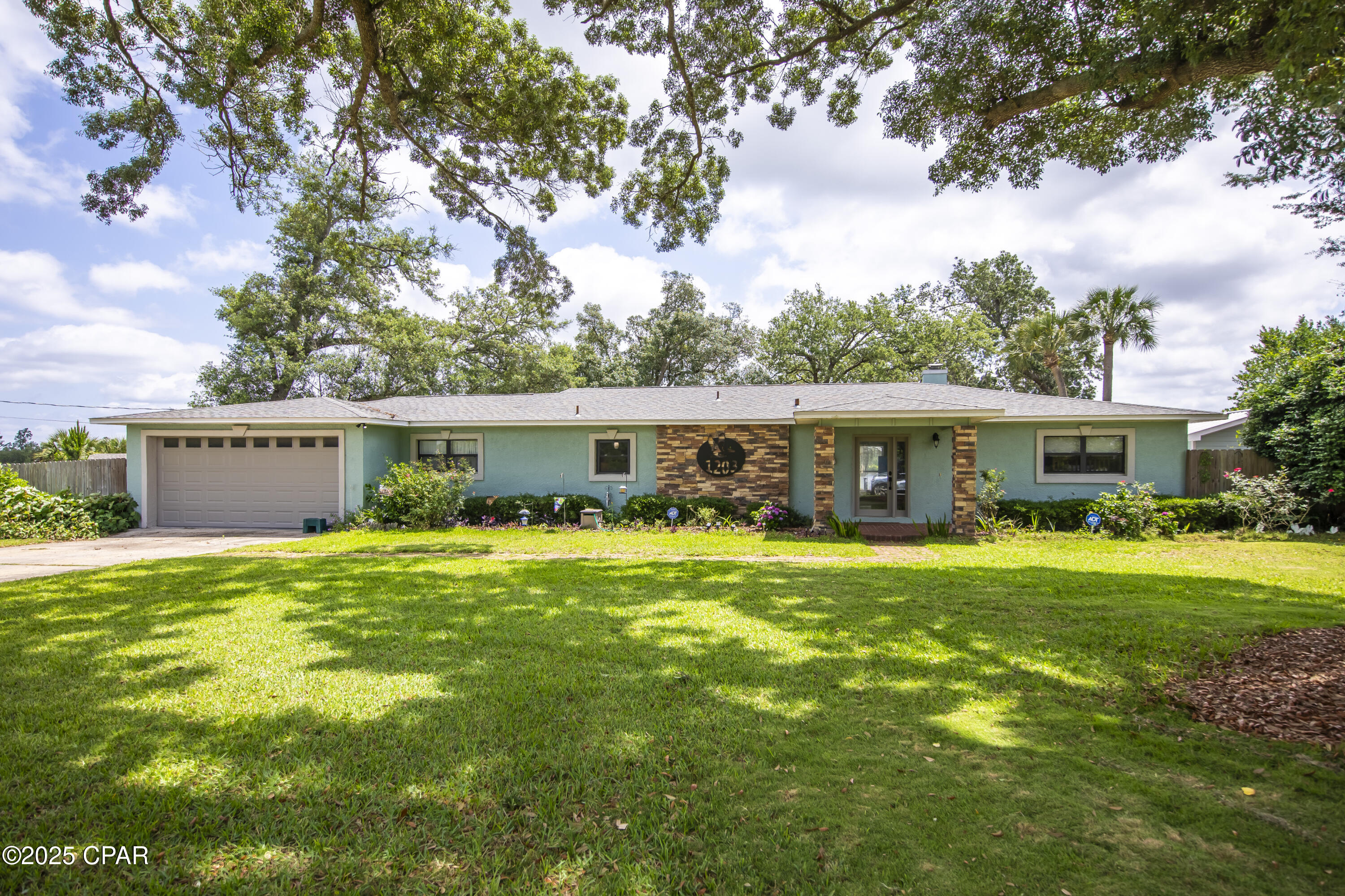 College Point 2nd Add - Residential