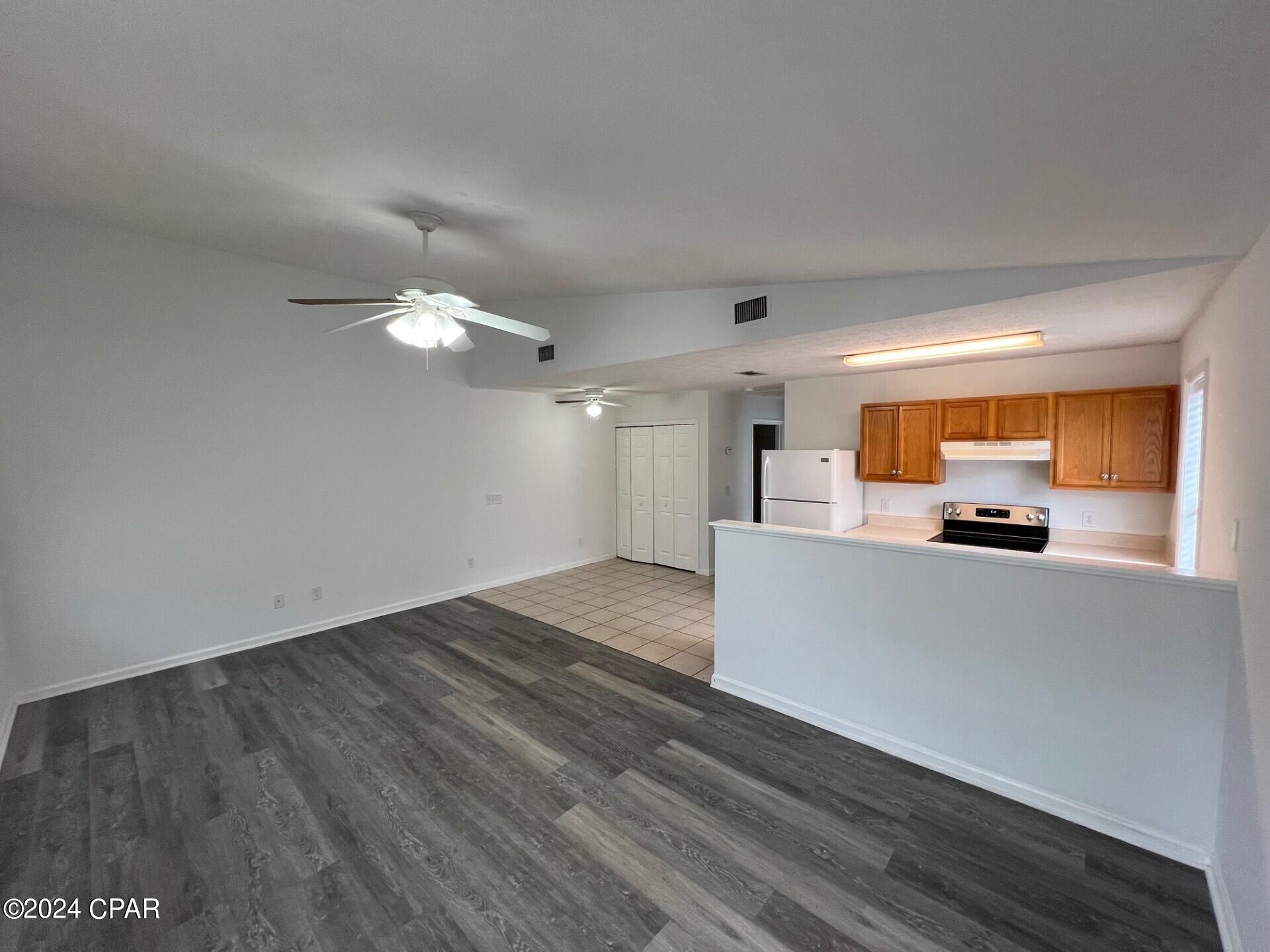 [No Recorded Subdiv] - Residential Lease