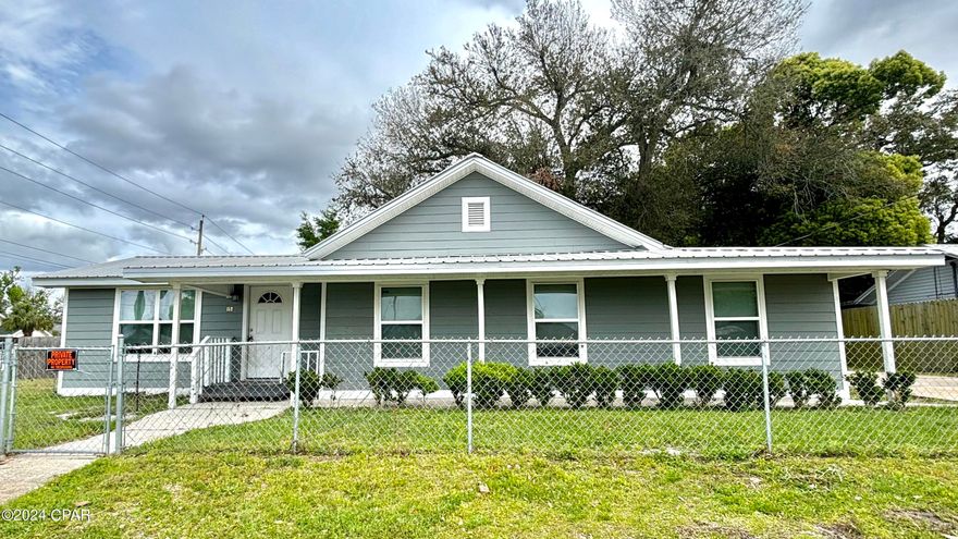 'CURRENTLY UNDER CONTRACT, SELLER WILL CONSIDER BACKUP OFFERS' Welcome Home!! Don't miss the opportunity to check out this 3 bedroom/ 1 bathroom home. Upon entering the home, you are welcomed by a large living area. Off the back of this living area sits a well naturally lit room that can be used as an office, den or even extra bedroom.  To the right of the living area takes you down a hall that has the bathroom and 2 of the bedrooms. The hall ends in the kitchen area that features a gas stovetop and large dining area. Just  off the back of the kitchen there is a large laundry area that could double as a pantry. The master bedroom sits just past the kitchen area. This home features a large corner fenced lot perfect for everyone! This home was remodeled in 2019, had windows and HVAC replaced in 2019, a new metal roof put on in 2017, and a tankless hot water heater put in, in 2020. Don't miss this one, it won't last long!