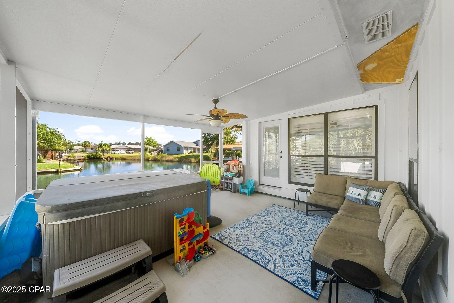 Venetian Villa - Residential