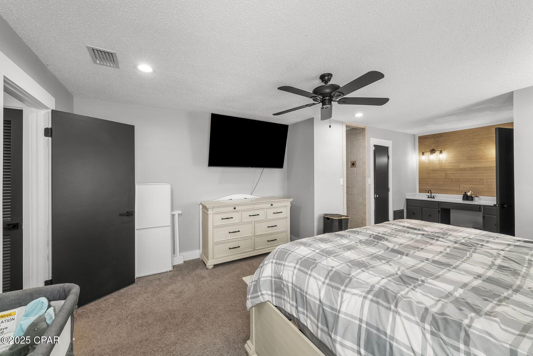 Venetian Villa - Residential