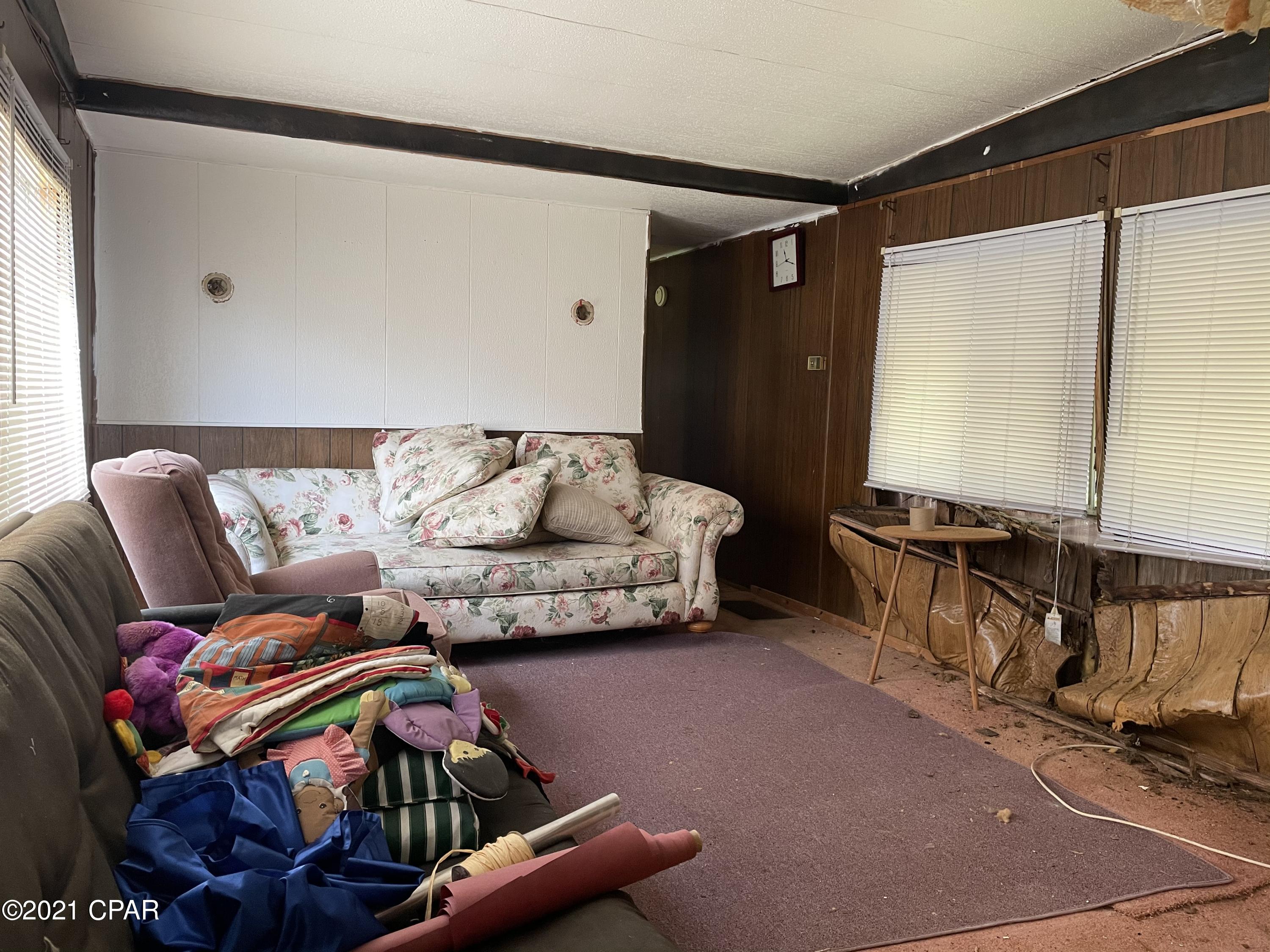 Pines 6th Add - Residential