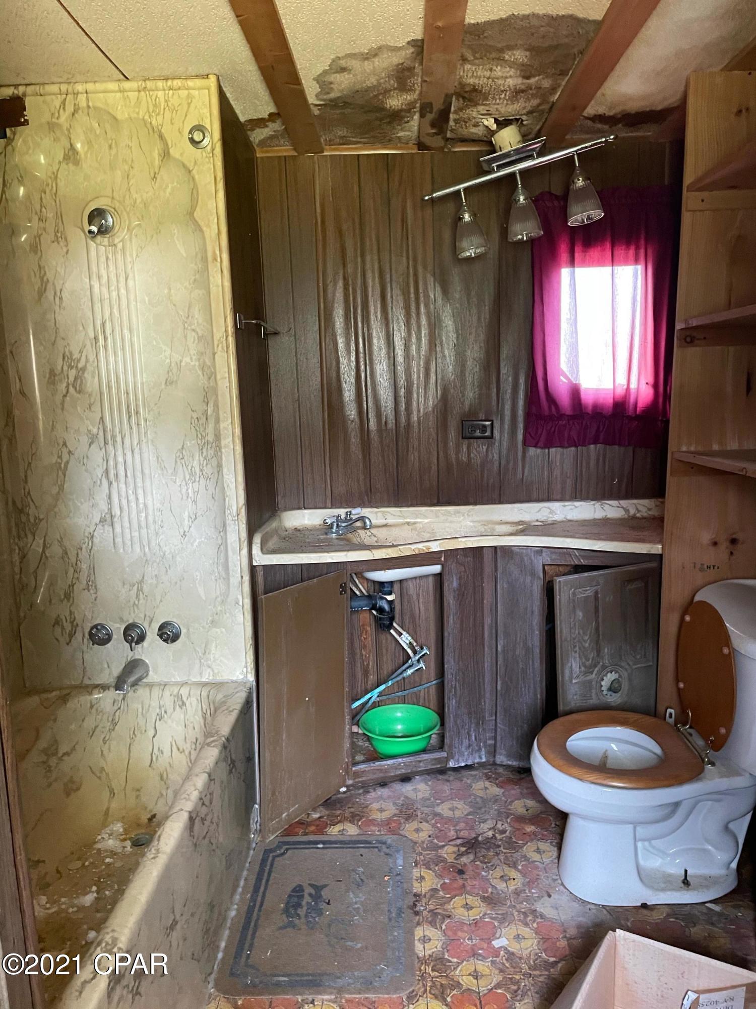 Pines 6th Add - Residential