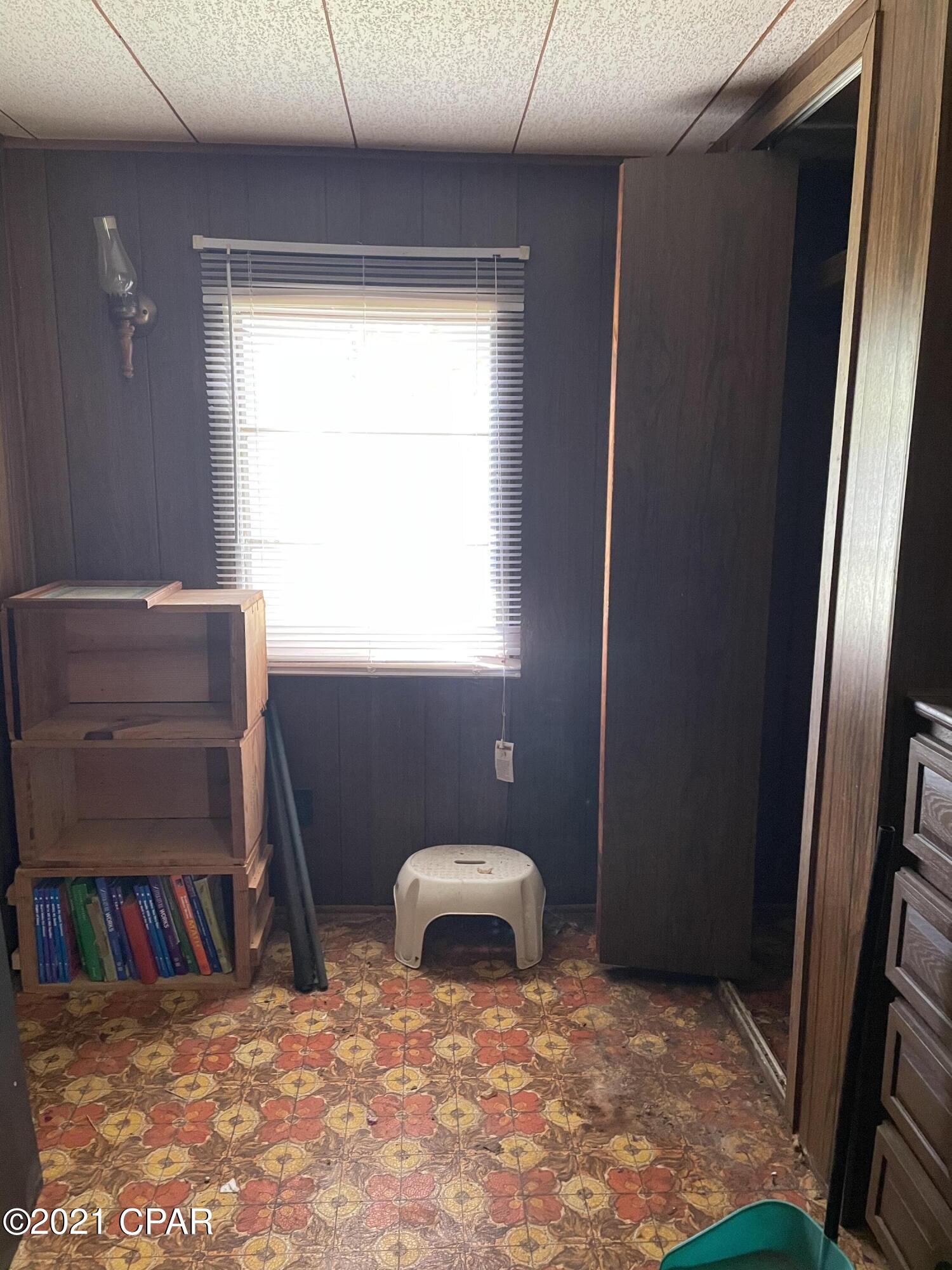 Pines 6th Add - Residential