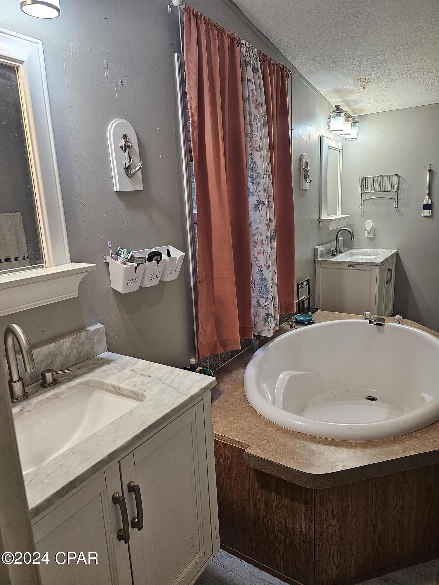 Leisure Lakes - Residential