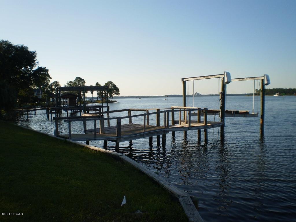 Baywood Shores Estates - Residential