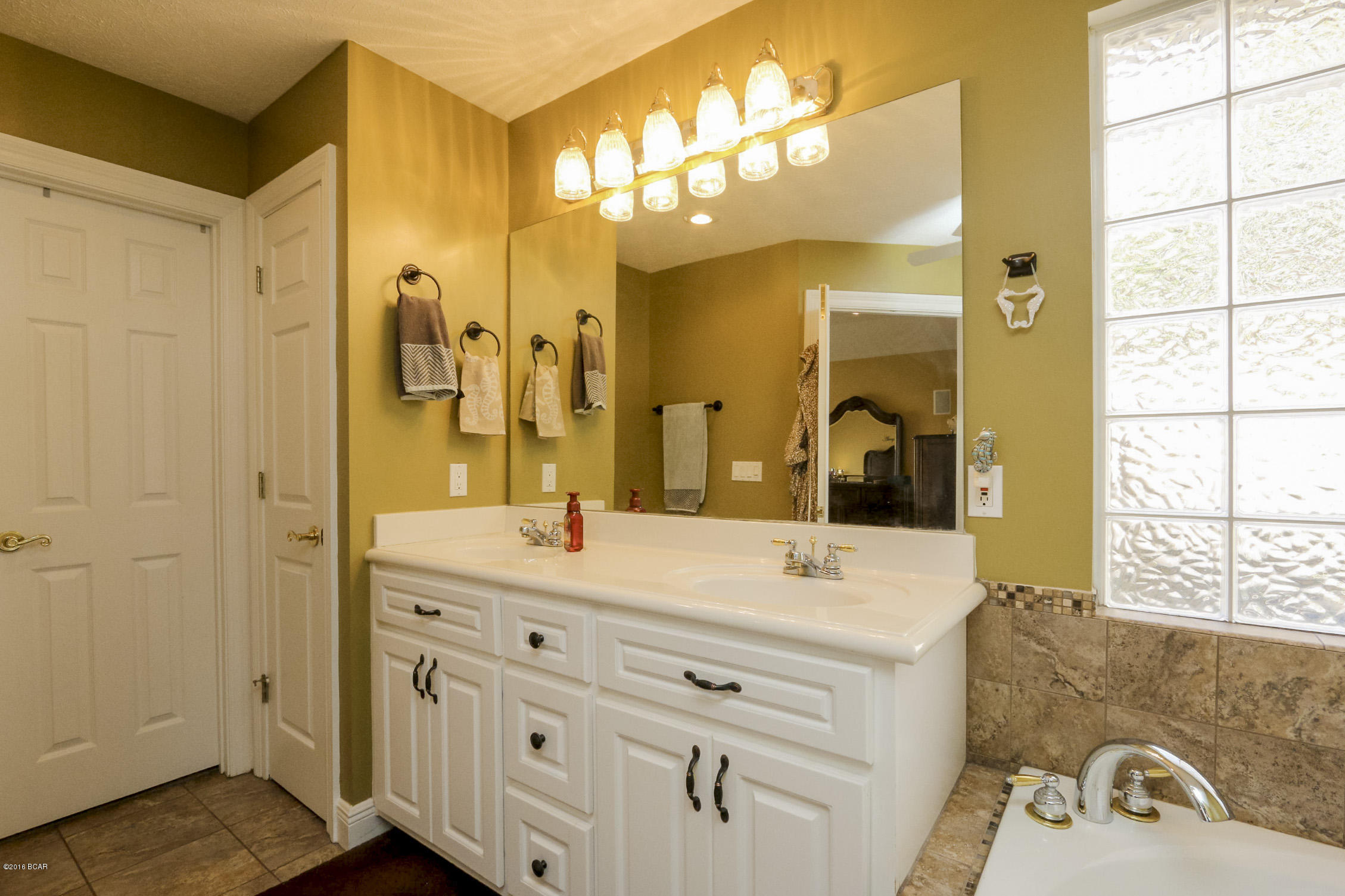 Country Club Harbour Estates - Residential