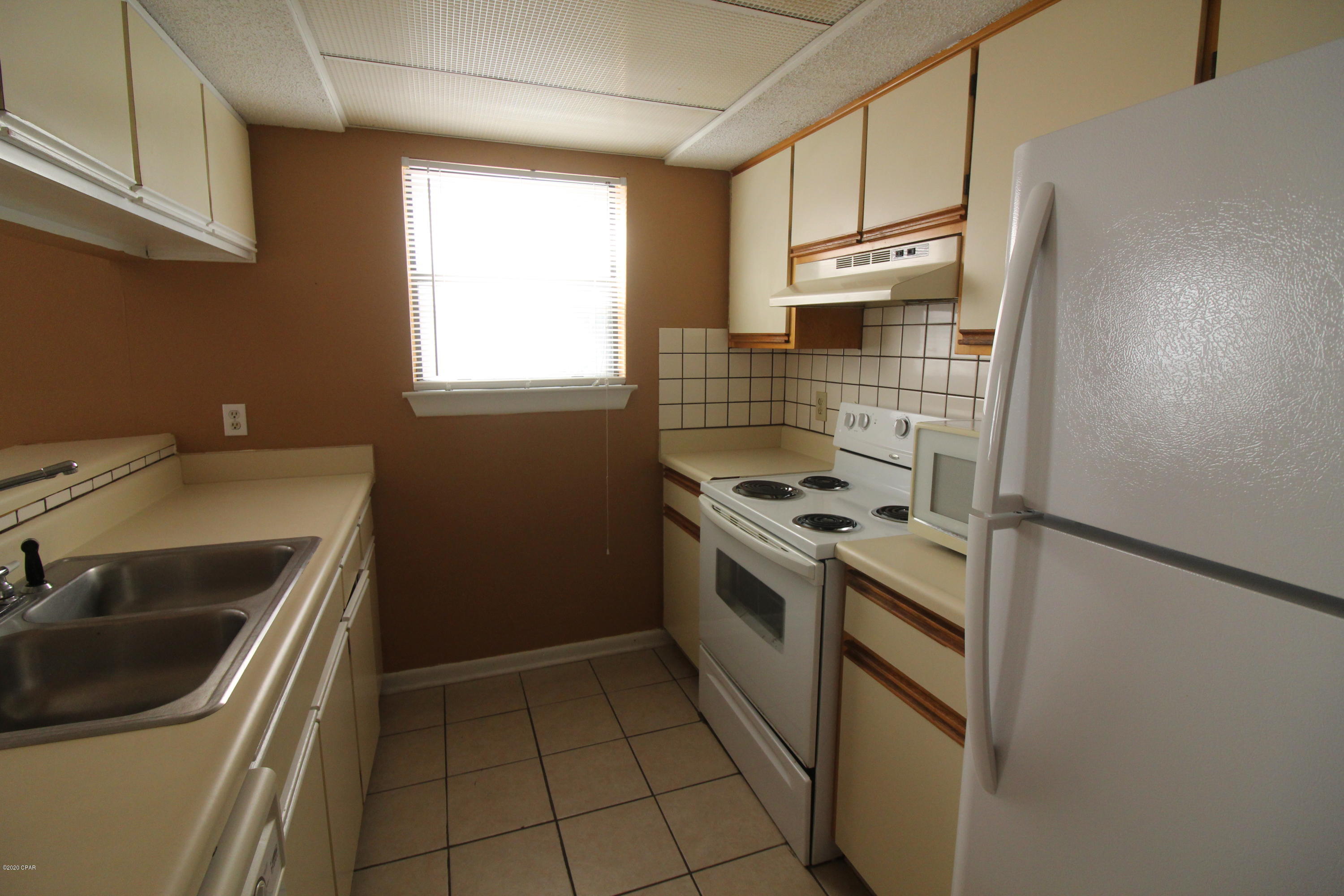 Silver Sands Unit 1 - Residential