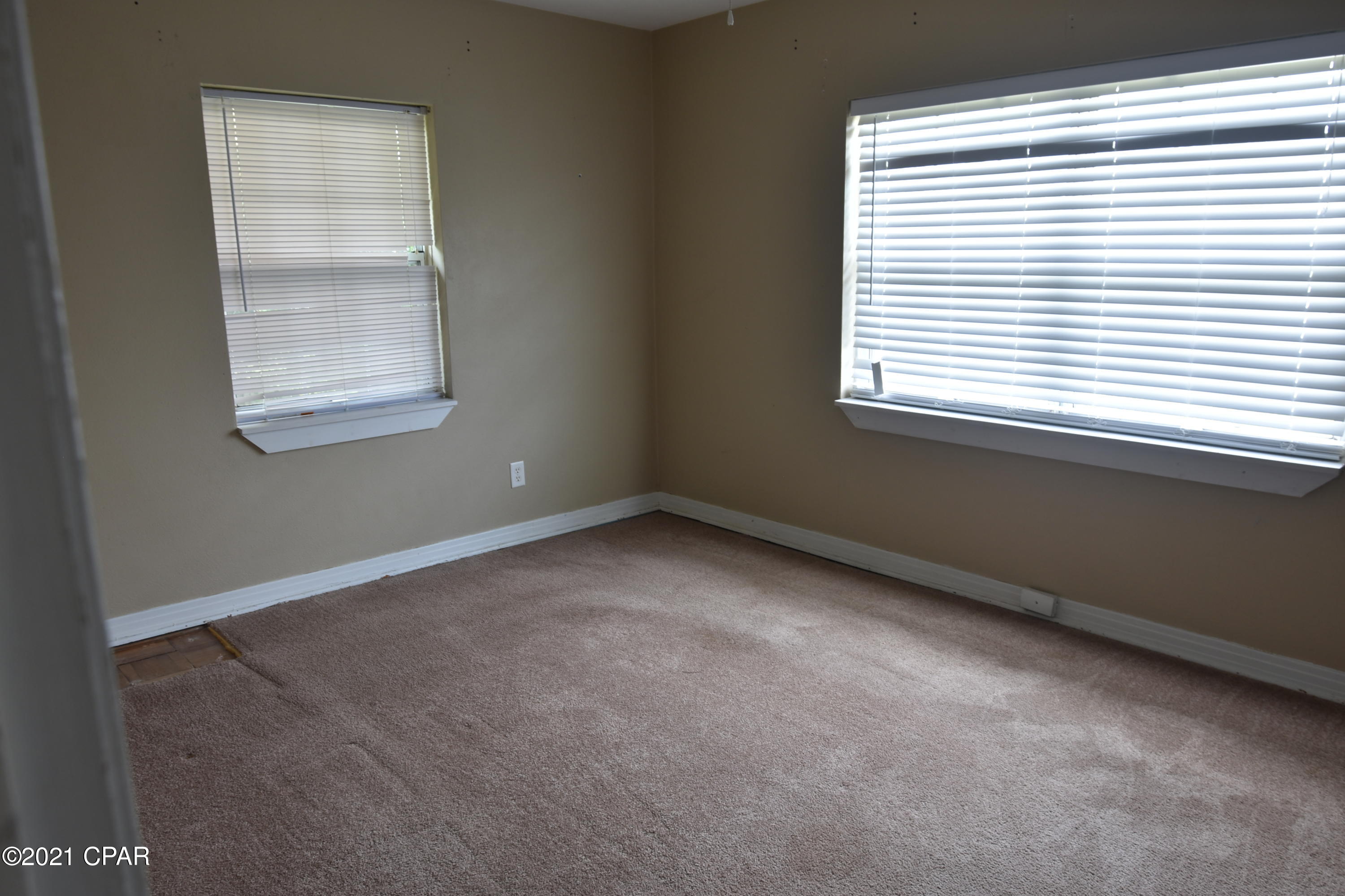 Cove Terrace 3rd Add - Residential