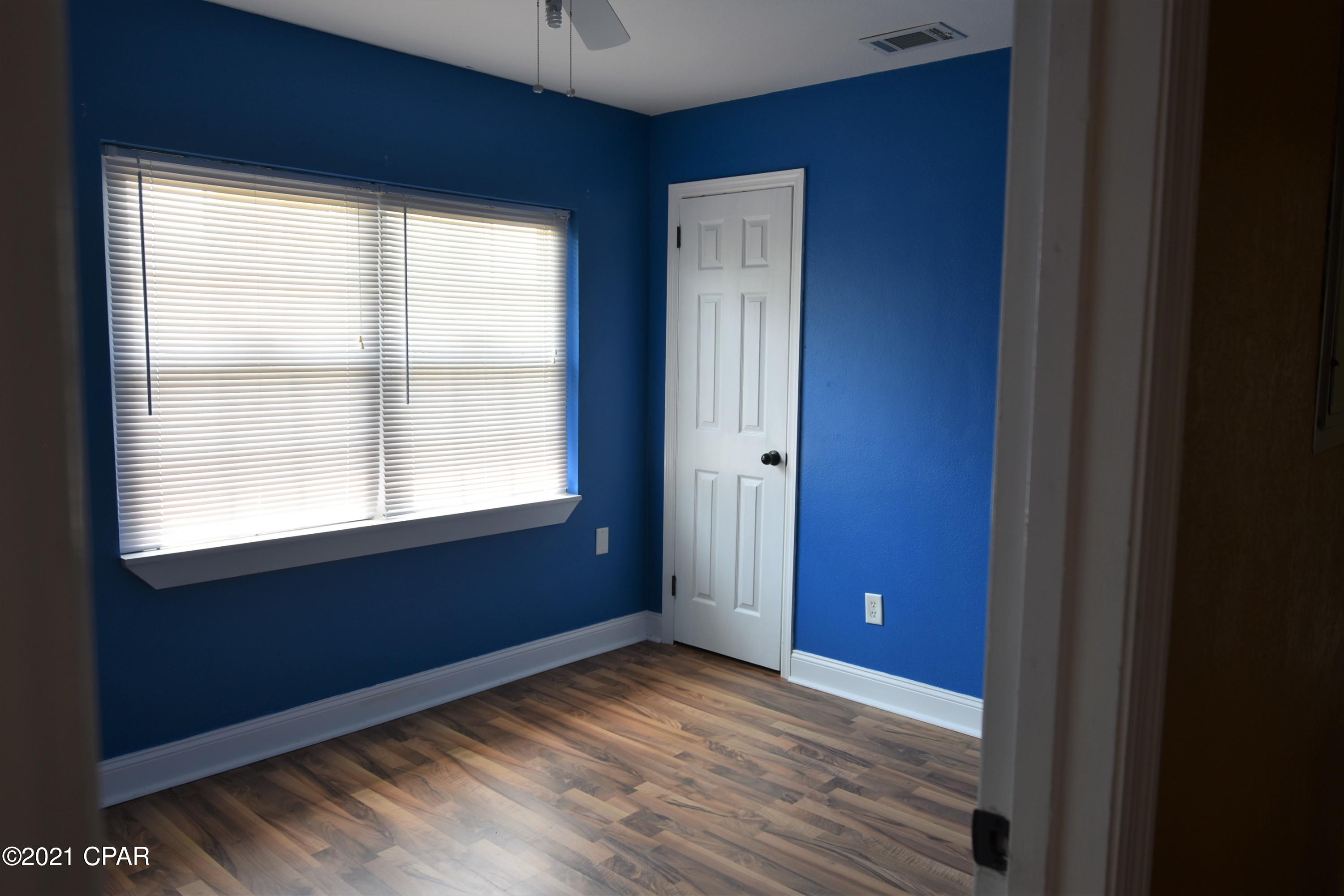 Cove Terrace 3rd Add - Residential