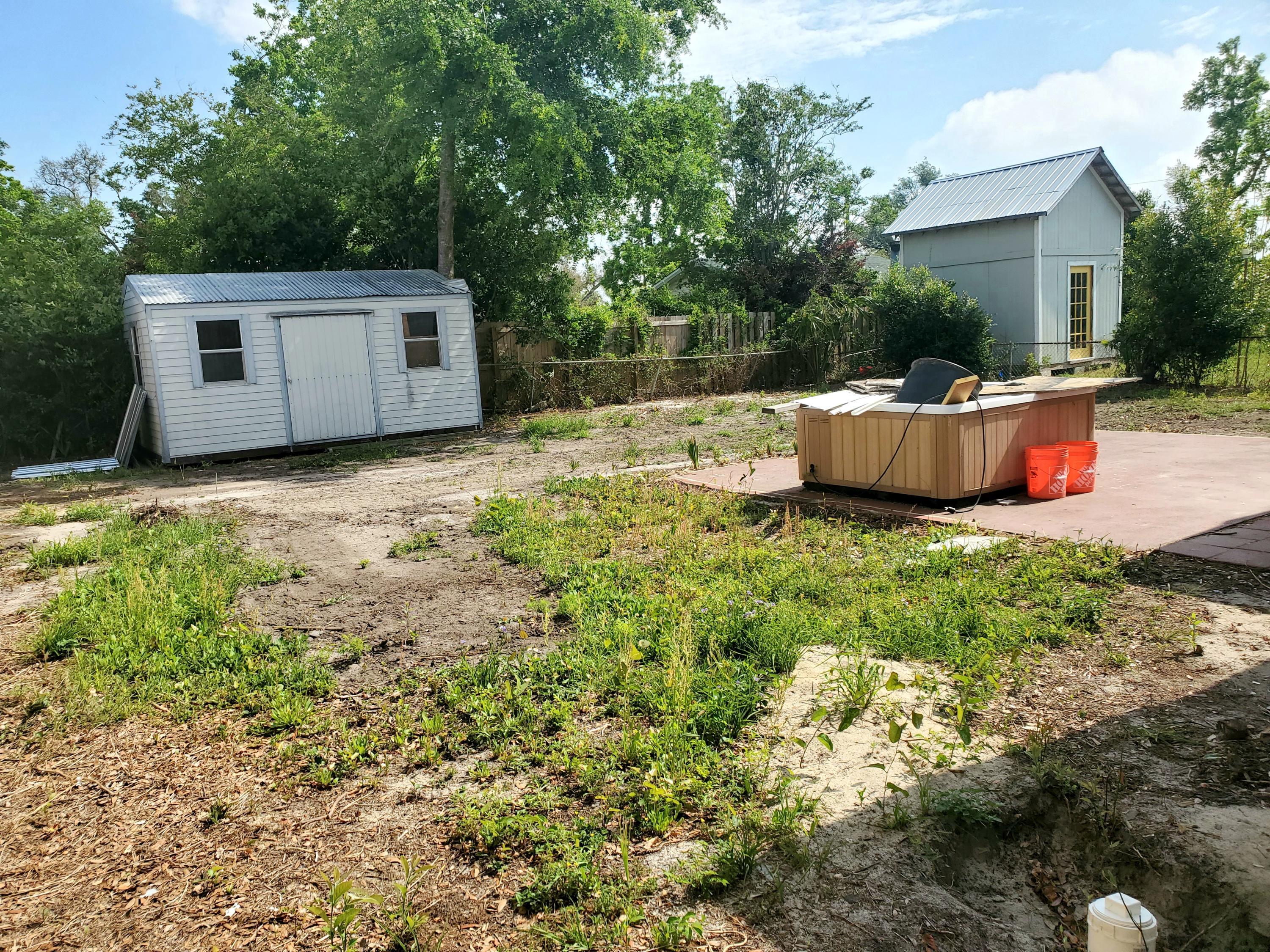 [No Recorded Subdiv] - Residential