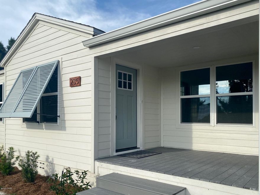 CURRENTLY UNDER CONTRACT, SELLER ACCEPTING BACKUP OFFERS Stunning Cove Home sitting on a large corner lot with mature oak trees. This home offers a sitting room and a family room; a large centrally located kitchen with all new matching stainless steel appliance featuring a high-end gas range, deep stainless undermount sink; all new luxury granite counter tops, white soft close cabinets and drawers with room for a floating butcher block. This kitchen will wow the chef in the family. The luxury vinyl plank flooring through out this home make for easy clean up and add a modern feel. You will find a full on-suite with its own entry and full bathroom off of the den, this room features a tile shower, matching granite counter tops and ceilings with caricature. Perfect for a mother in law suite or guest room, you will find a large room with lots of natural lighting, a bathroom with double vanity counter top, tile sided tub/shower with plenty of space. Also, in the master you will find a bonus sitting area perfect for an office or a reading nook. In the third bedroom you will find great morning facing windows with its own bathroom as well. This home has new wiring, pvc plumbing, all new windows, new roof, new A/C all new counter tops, cabinets, flooring and water heater not t mention its already got an irrigation well and work shop. This home has charm and is in a prime location. Wont last long.