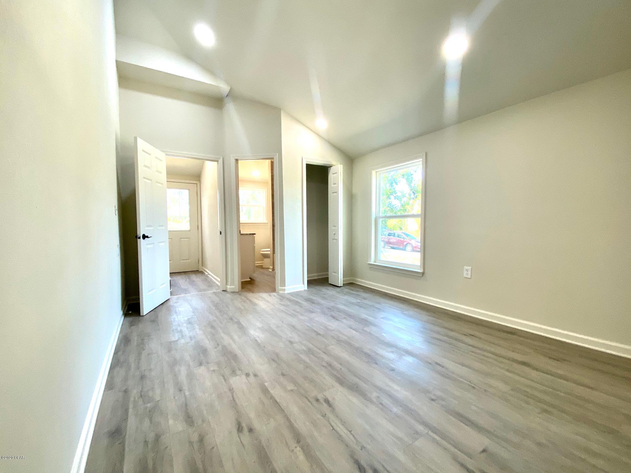 Sudduths 1st Add - Residential