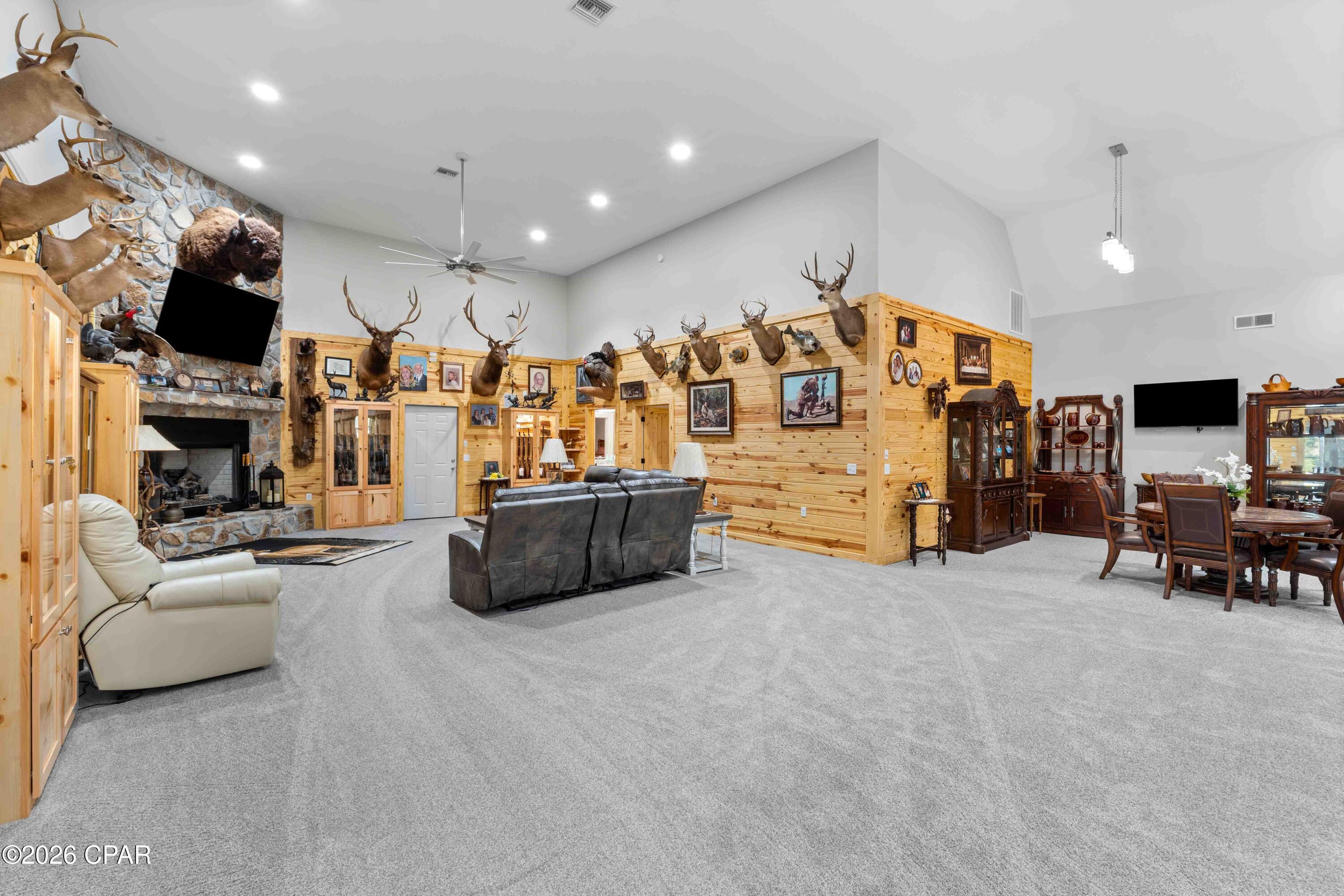 [No Recorded Subdiv] - Commercial Sale