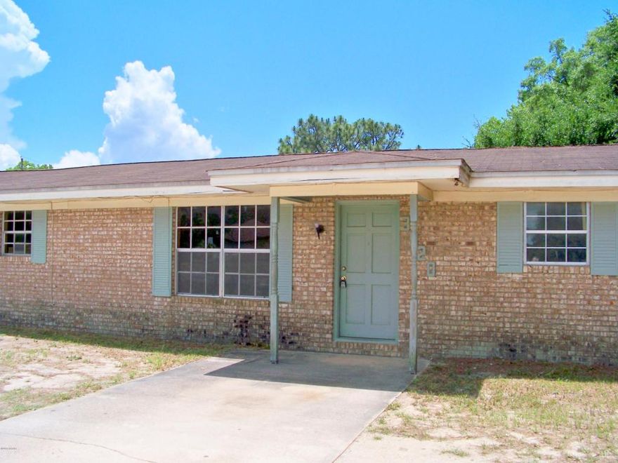 Looking for an investment opportunity? Look no further than 3918, 3920 and 3922 E 11th Street! Triplex in good condition. Each unit consists of 2 bedroom 1 bath with living room, eat-in kitchen and separate laundry room. Close to schools, shopping, parks and employment centers. Live in one unit and rent the others or rent all three. Roof, A/C unit and appliances have not been inspected. This opportunity won't last long so don't delay in making your appointment to see this Fannie Mae Homepath property. All measurements, sizes and ages are approximate. Please verify if important.