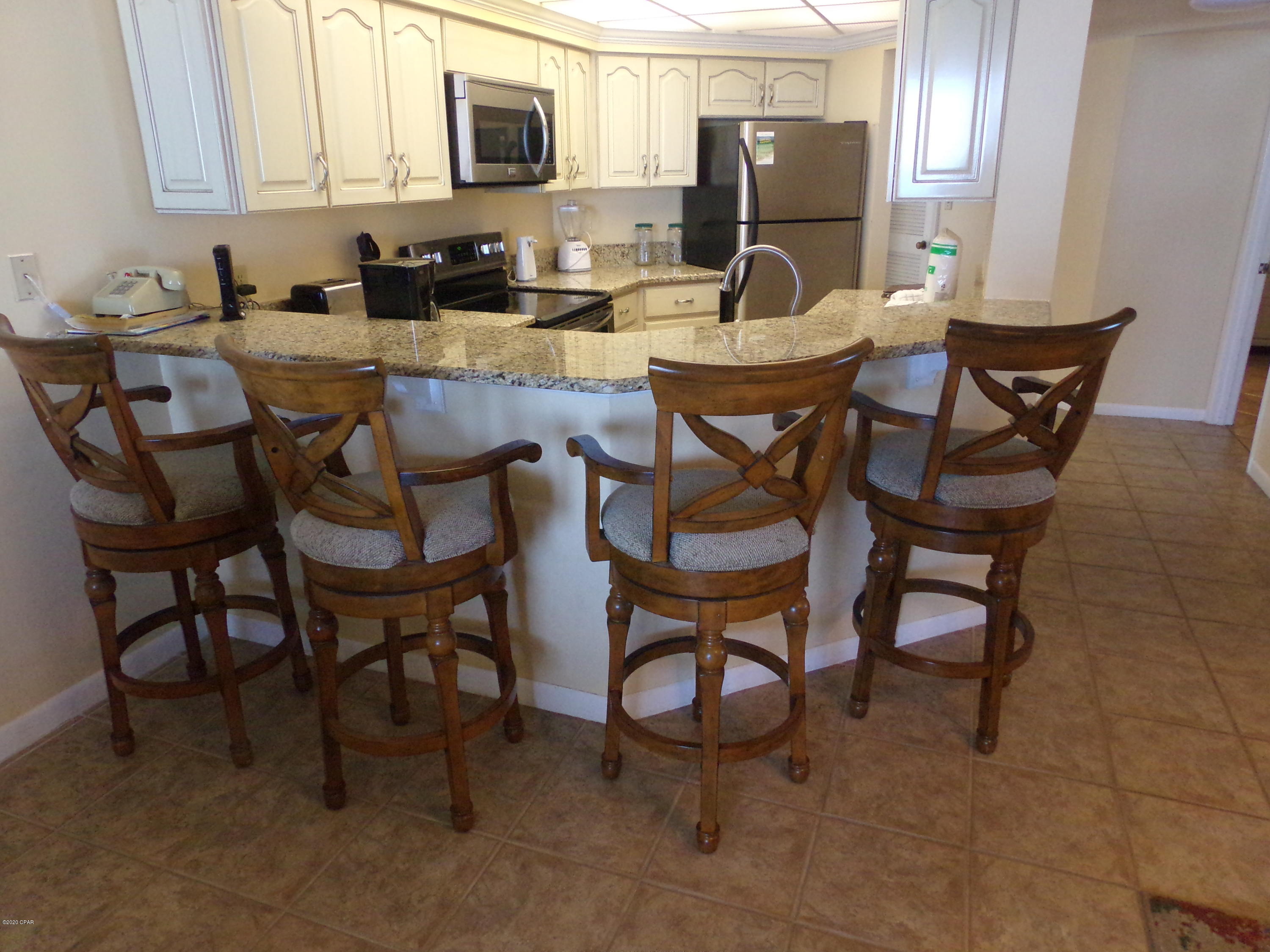 Summerhouse Condo. - Residential