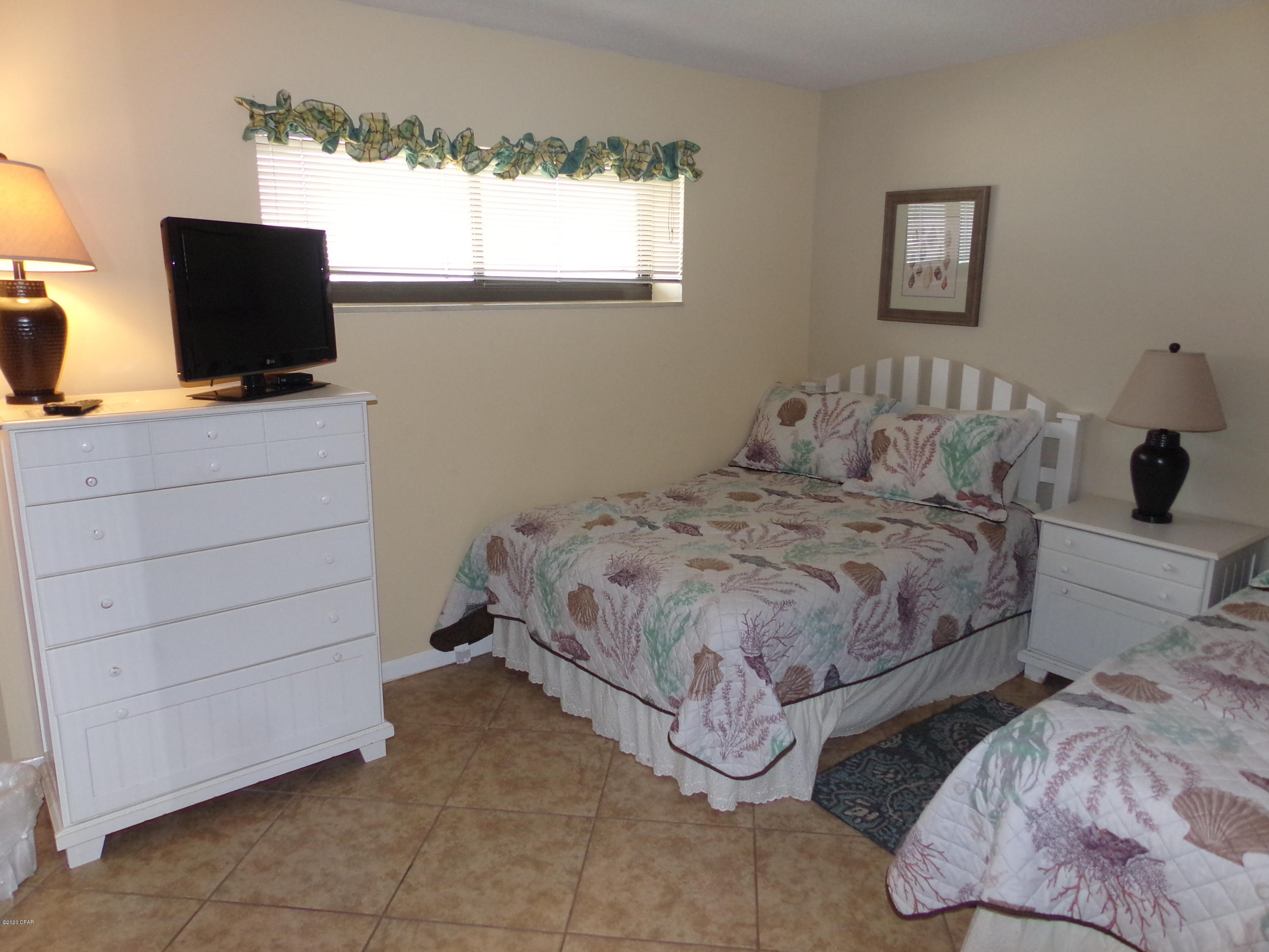 Summerhouse Condo. - Residential