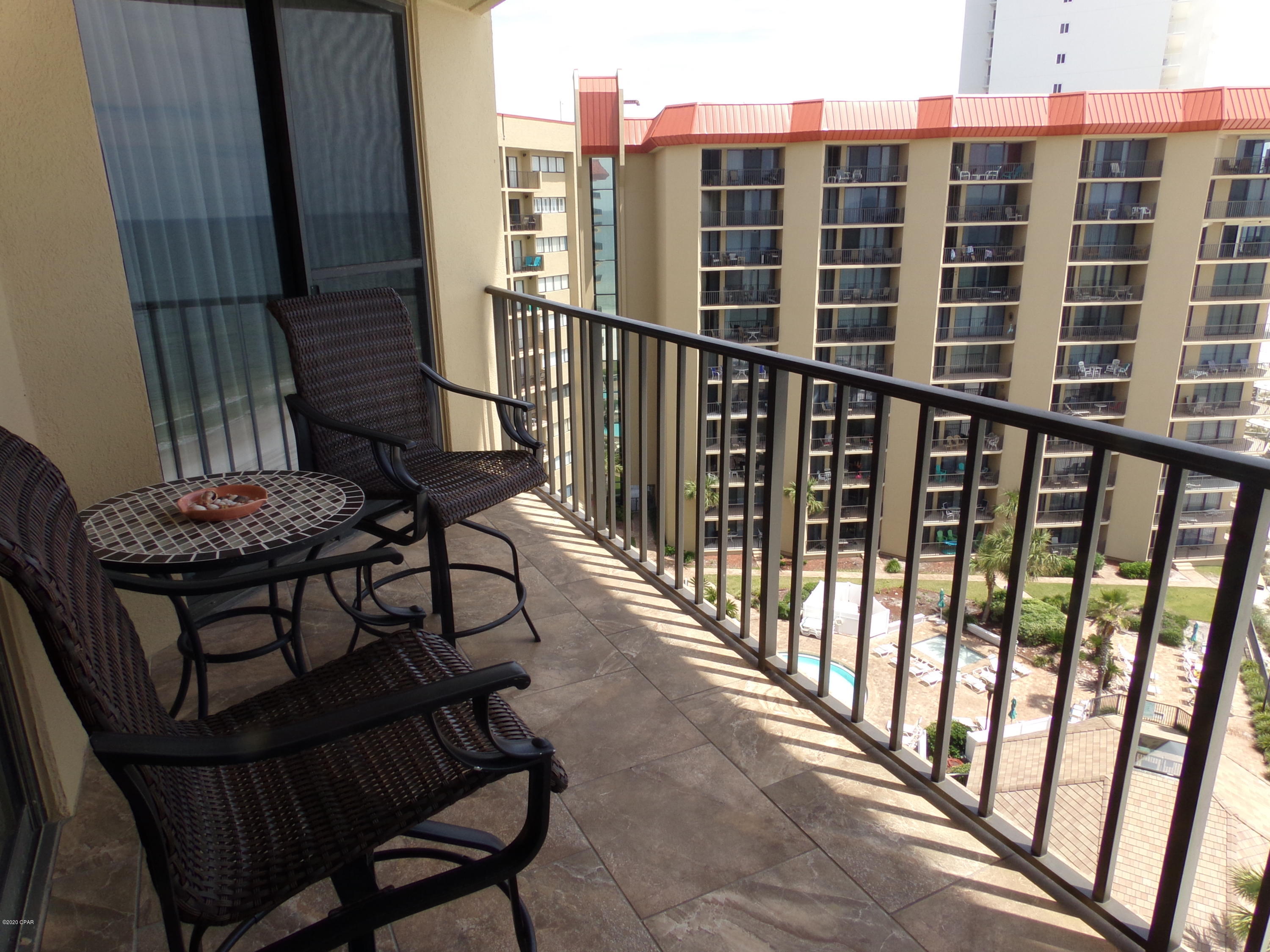 Summerhouse Condo. - Residential