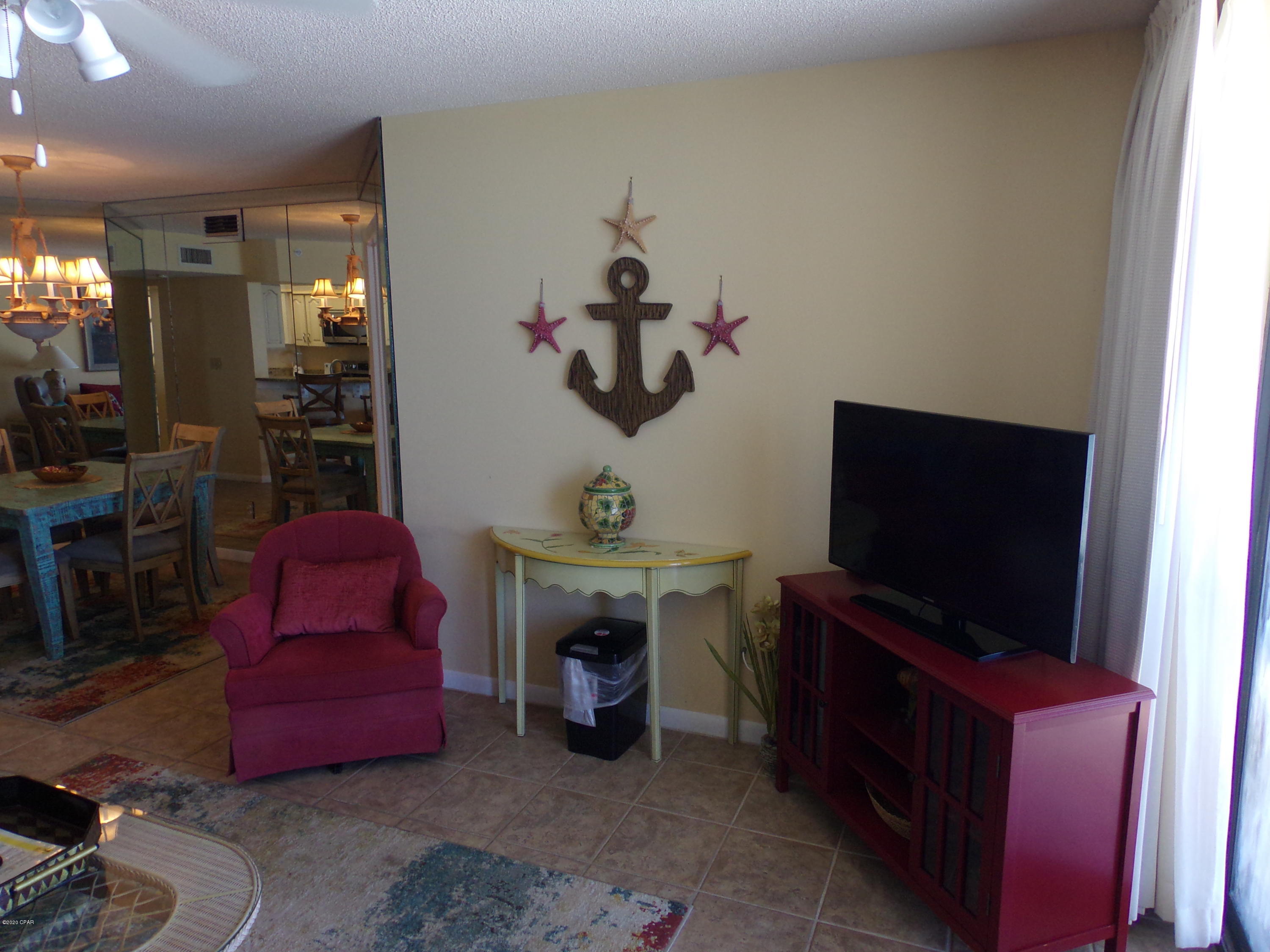 Summerhouse Condo. - Residential