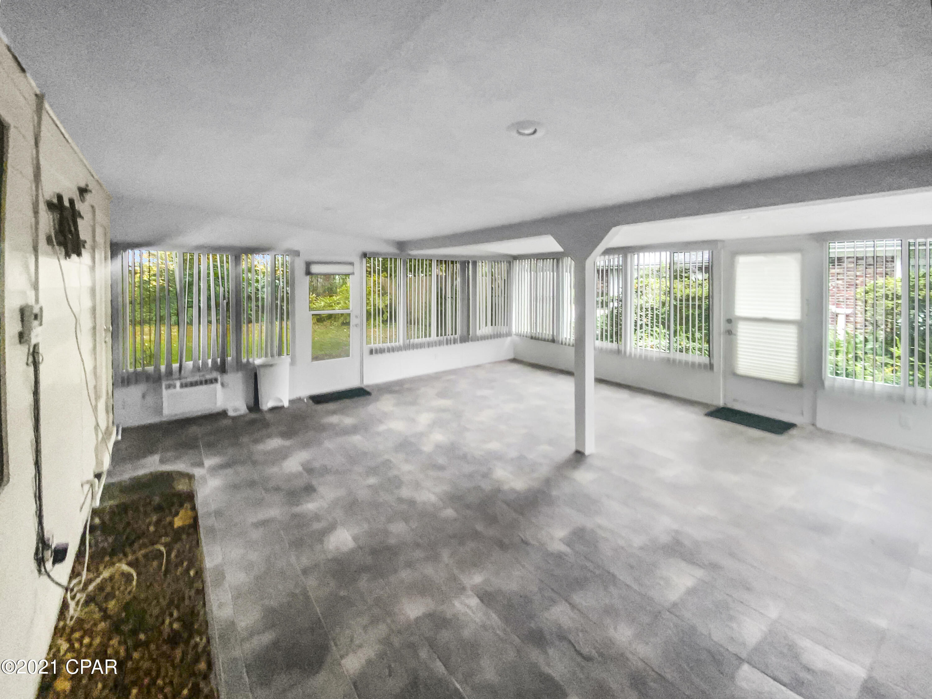 Woodlawn Unit 1 - Residential