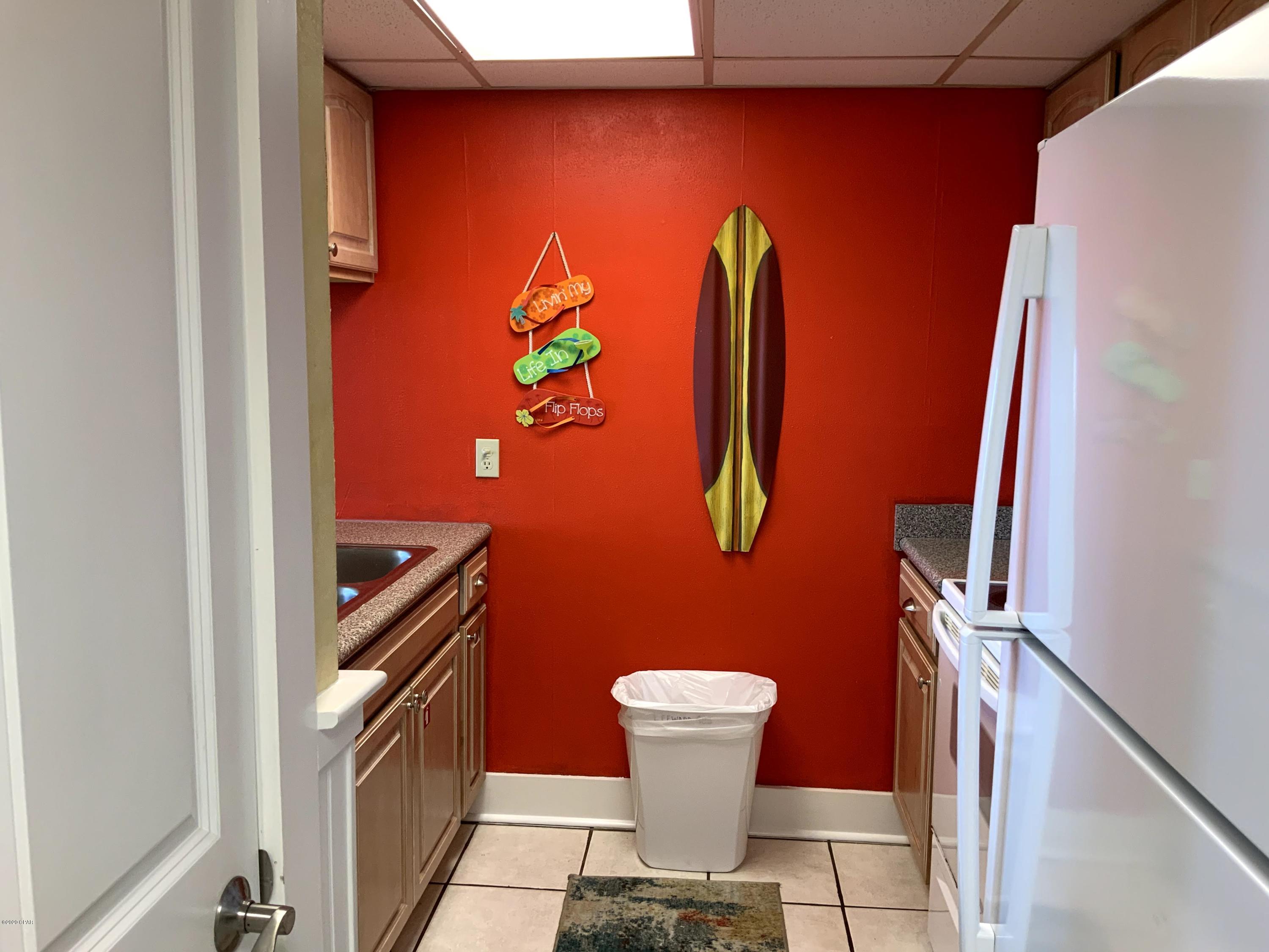 Leeward/Windward Condo - Residential