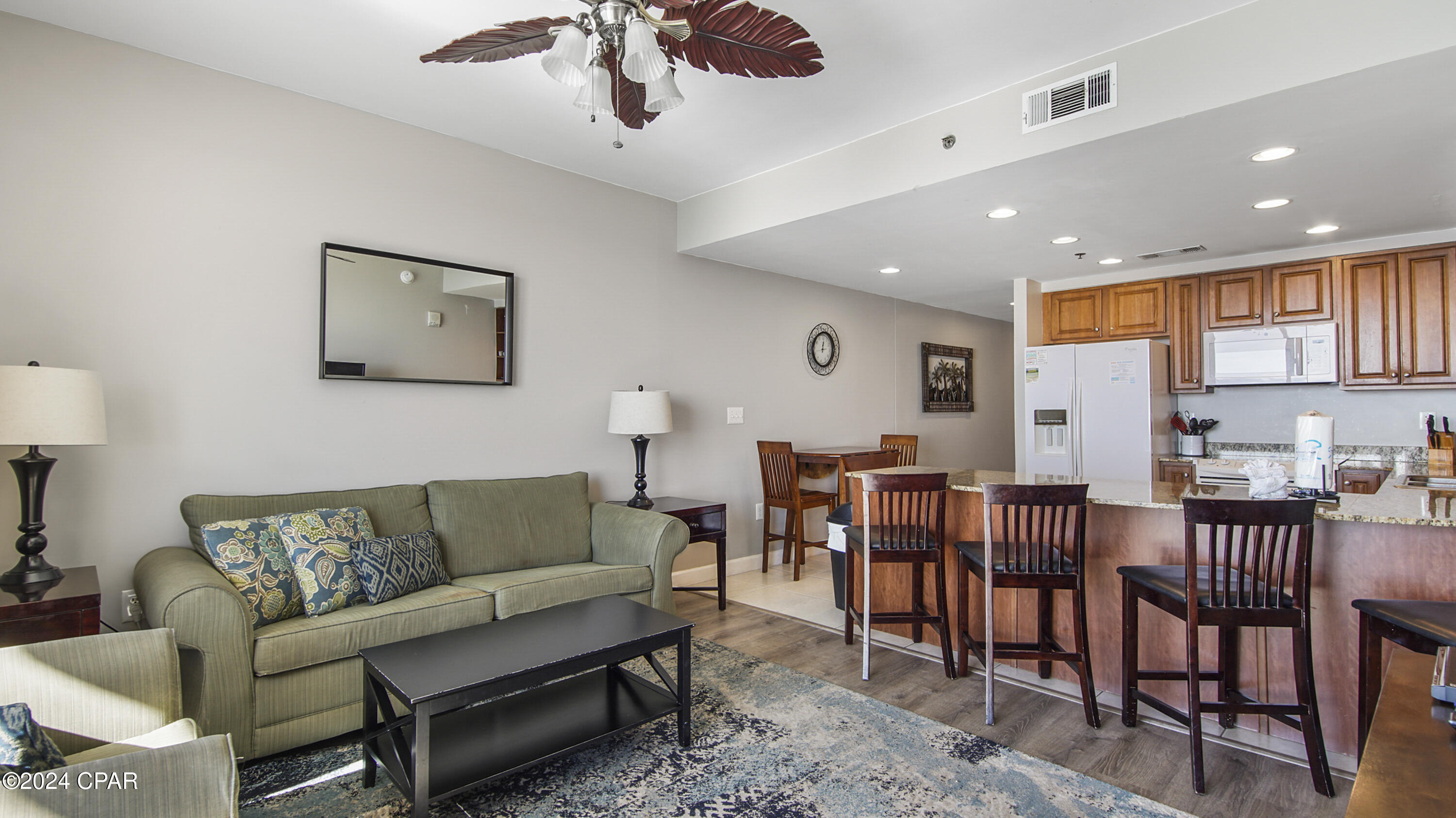 Splash Condo - Residential