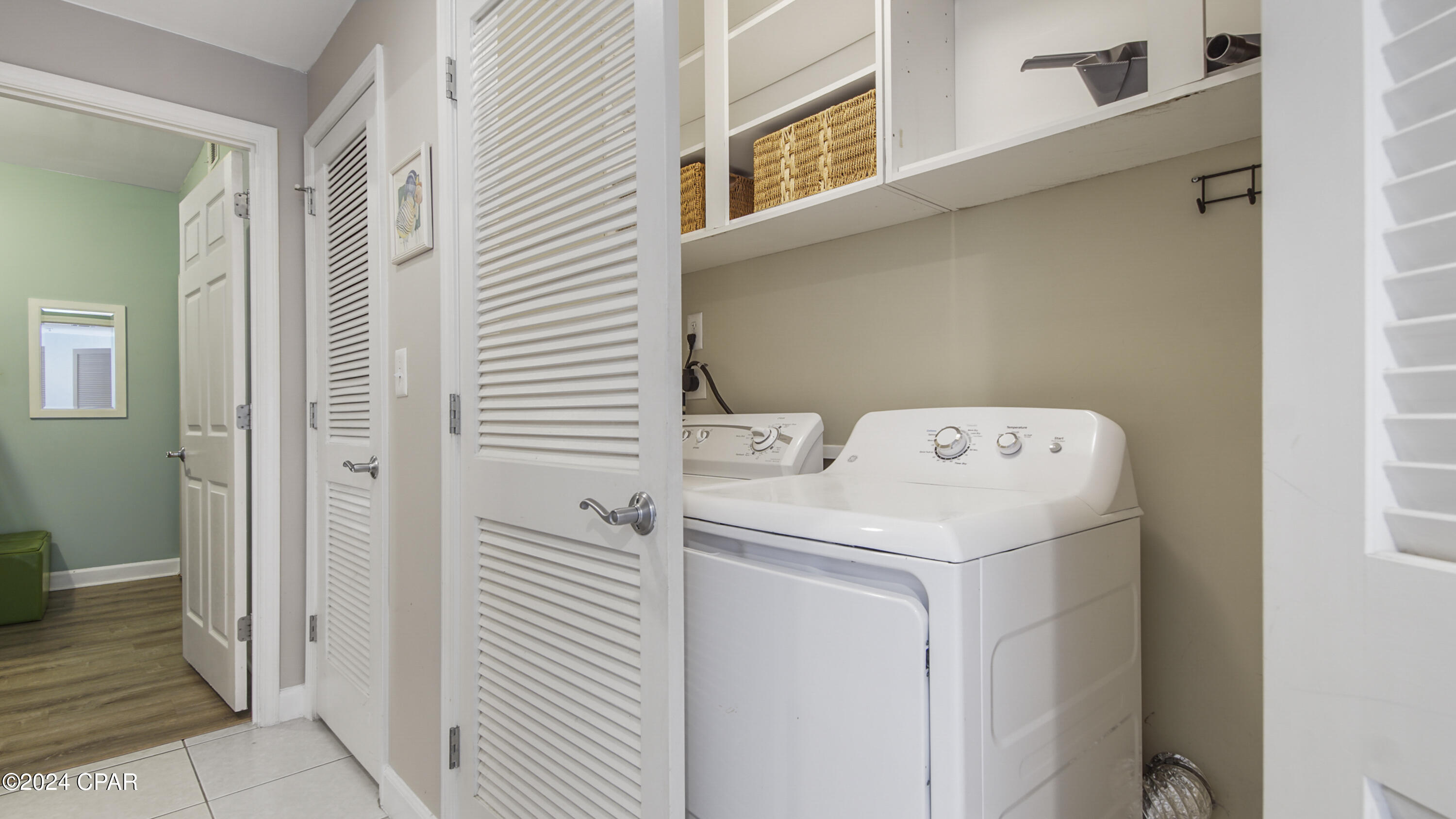 Splash Condo - Residential