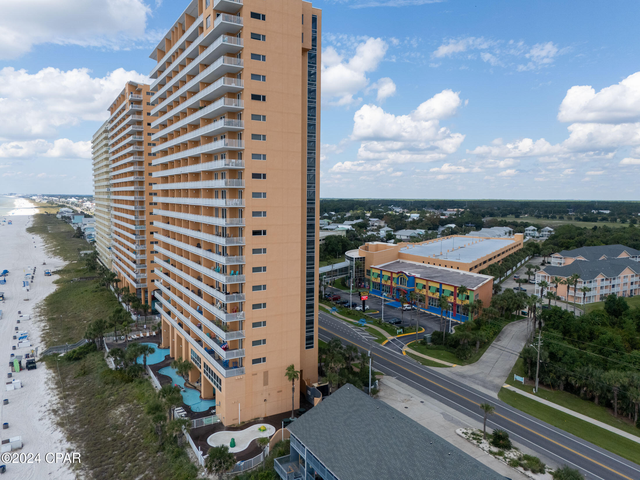 Splash Condo - Residential