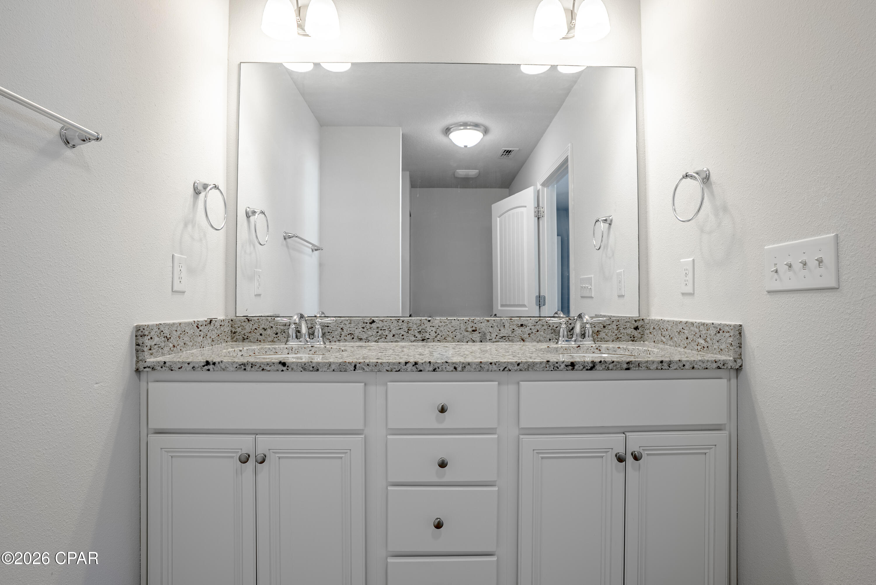 Hathaway Townhomes - Residential Lease