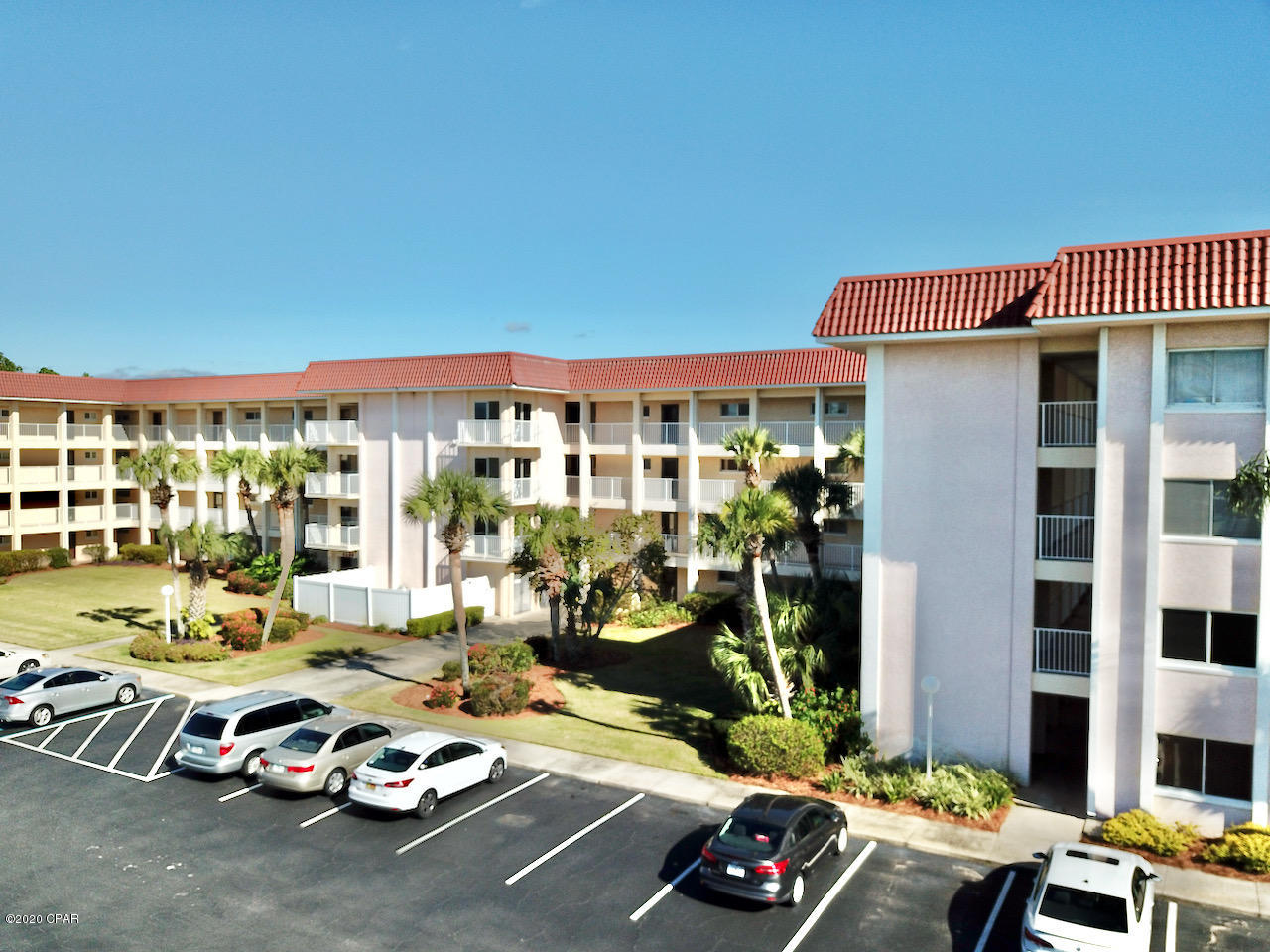 Colony Club - Residential