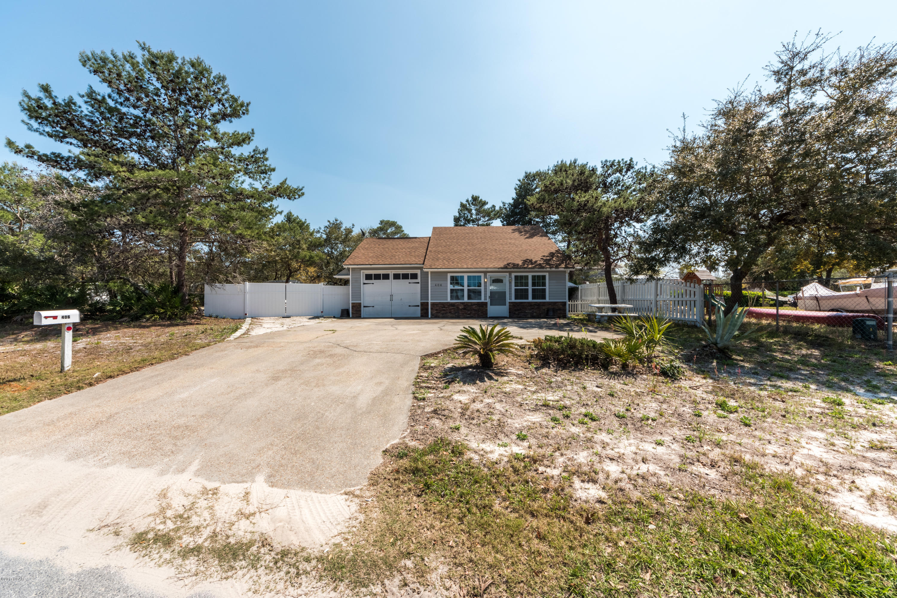 North Lagoon Oaks - Residential