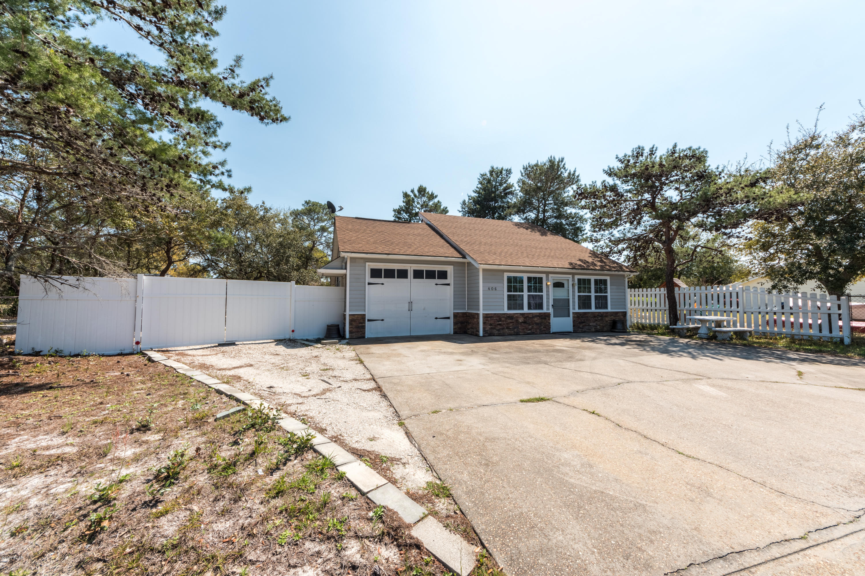 North Lagoon Oaks - Residential