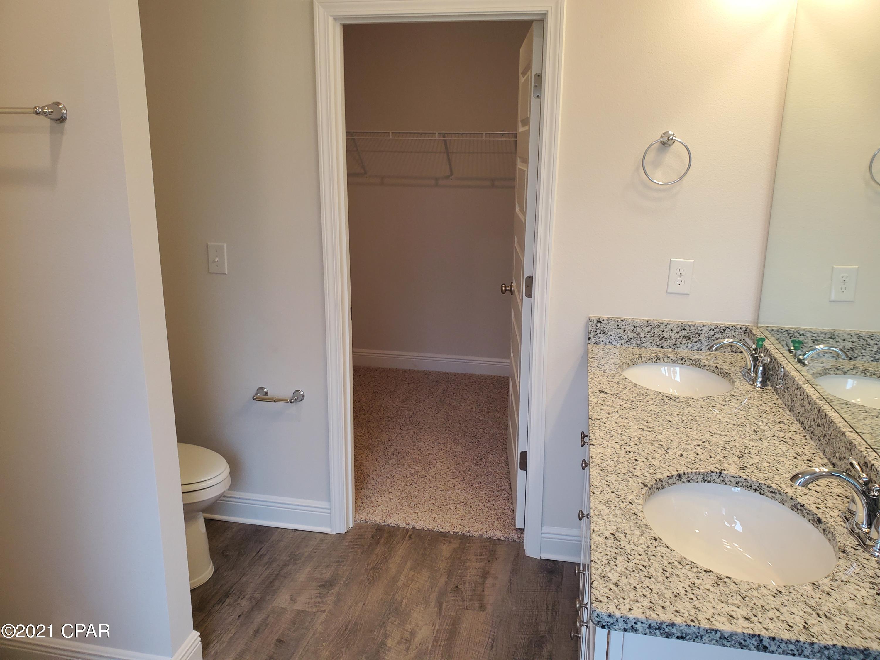 Emerald Cove Villas - Residential