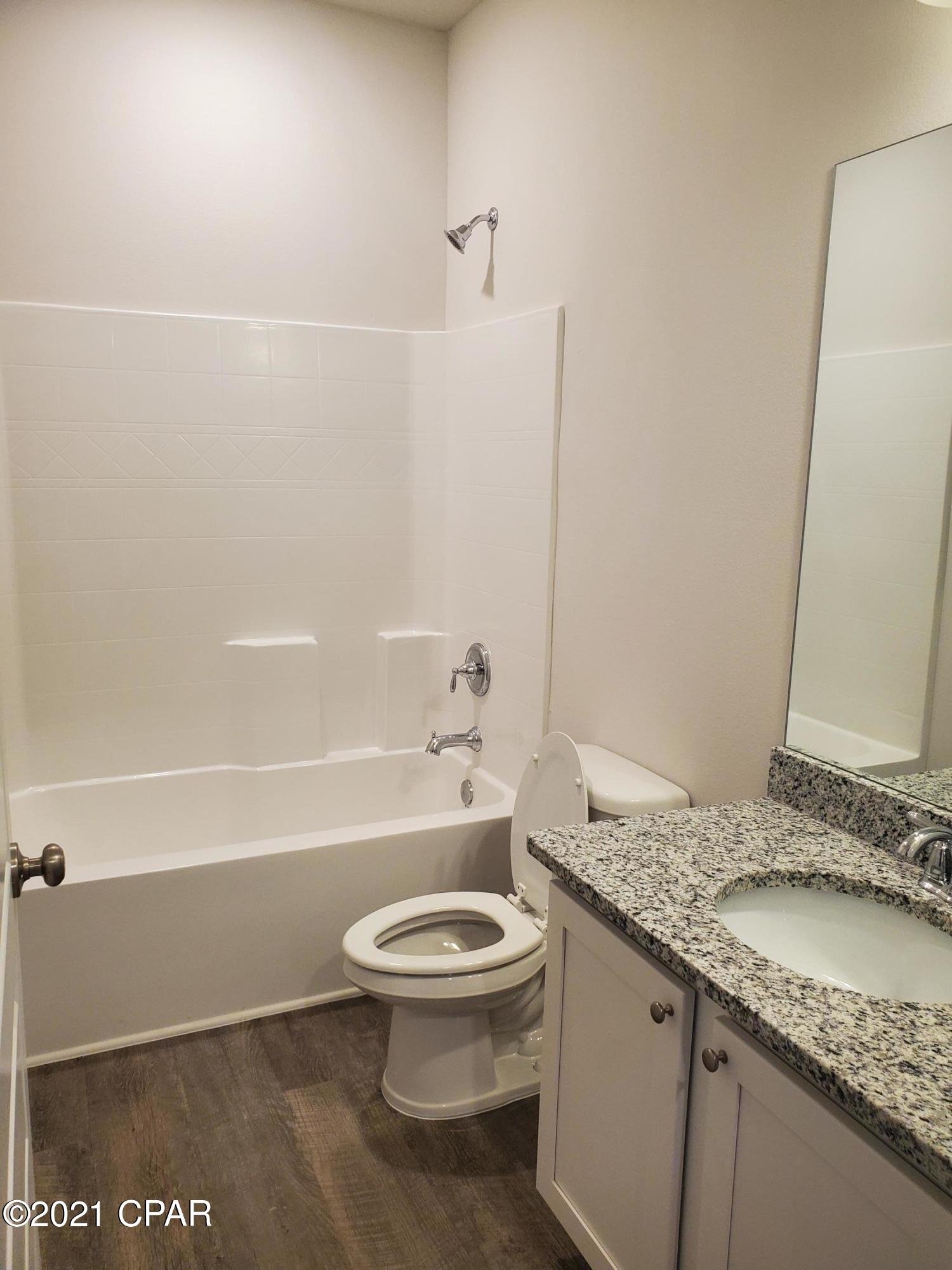 Emerald Cove Villas - Residential