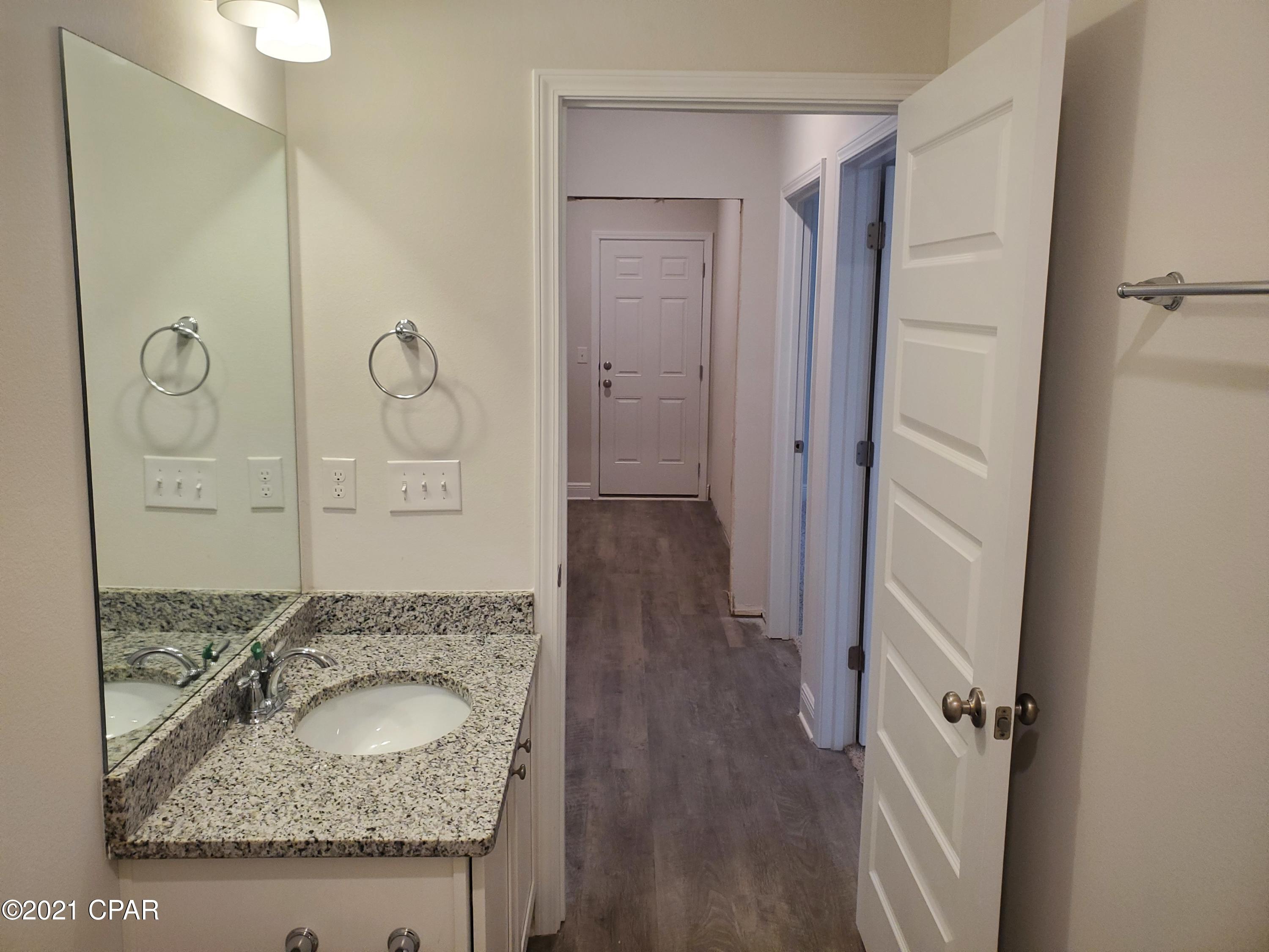 Emerald Cove Villas - Residential