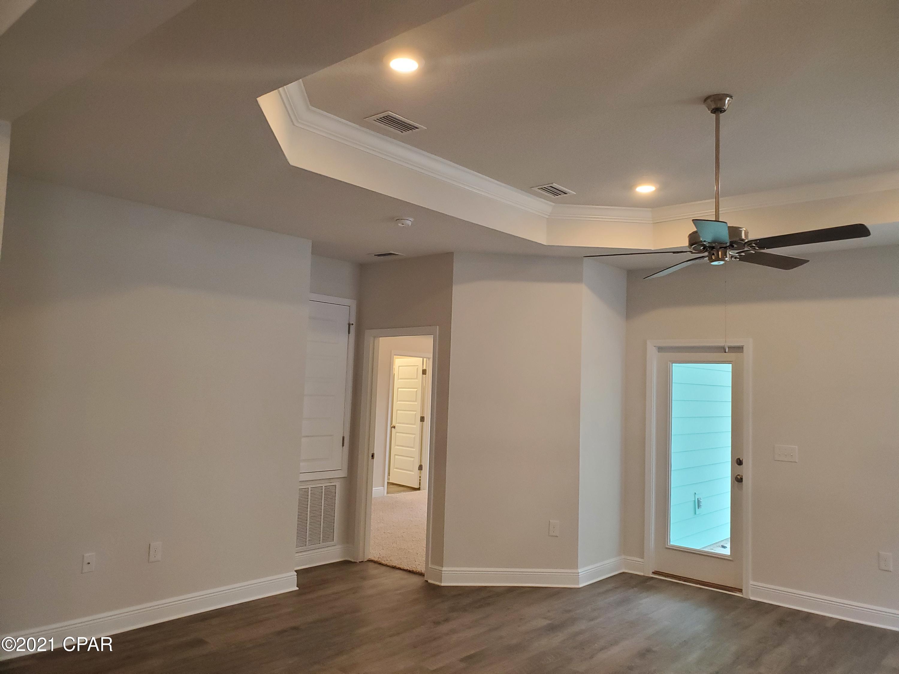 Emerald Cove Villas - Residential