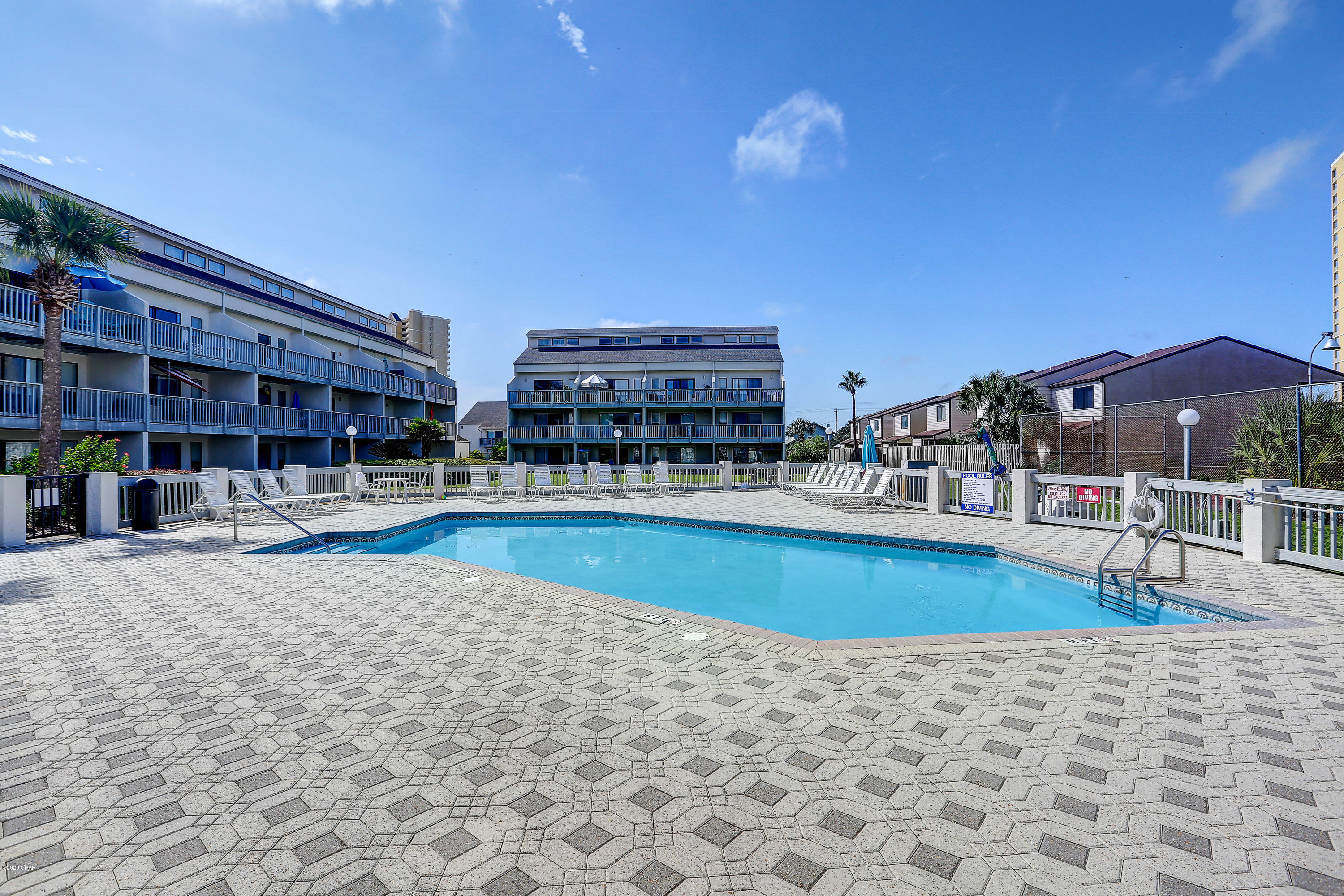 Endless Summer I - Residential