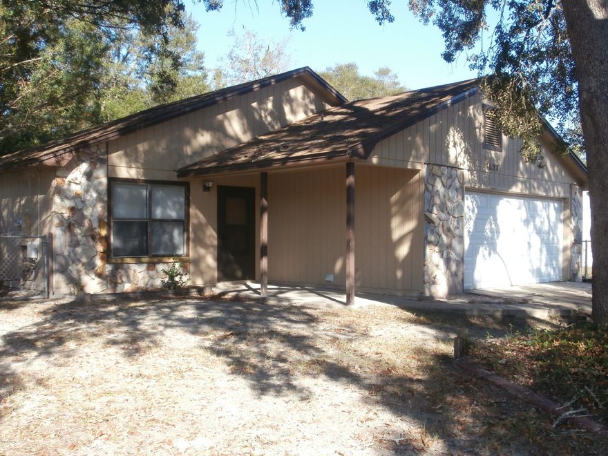 3 bedroom, 2 bath home in Shadow Bay subdivision.  Inside is freshly painted.  New vinyl plank flooring.  2 car garage with opener.  Fenced yard. Pets negotiable with refundable $250.00 pet deposit.  Great location, convenient to TAFB and Eastern Shipbuilding